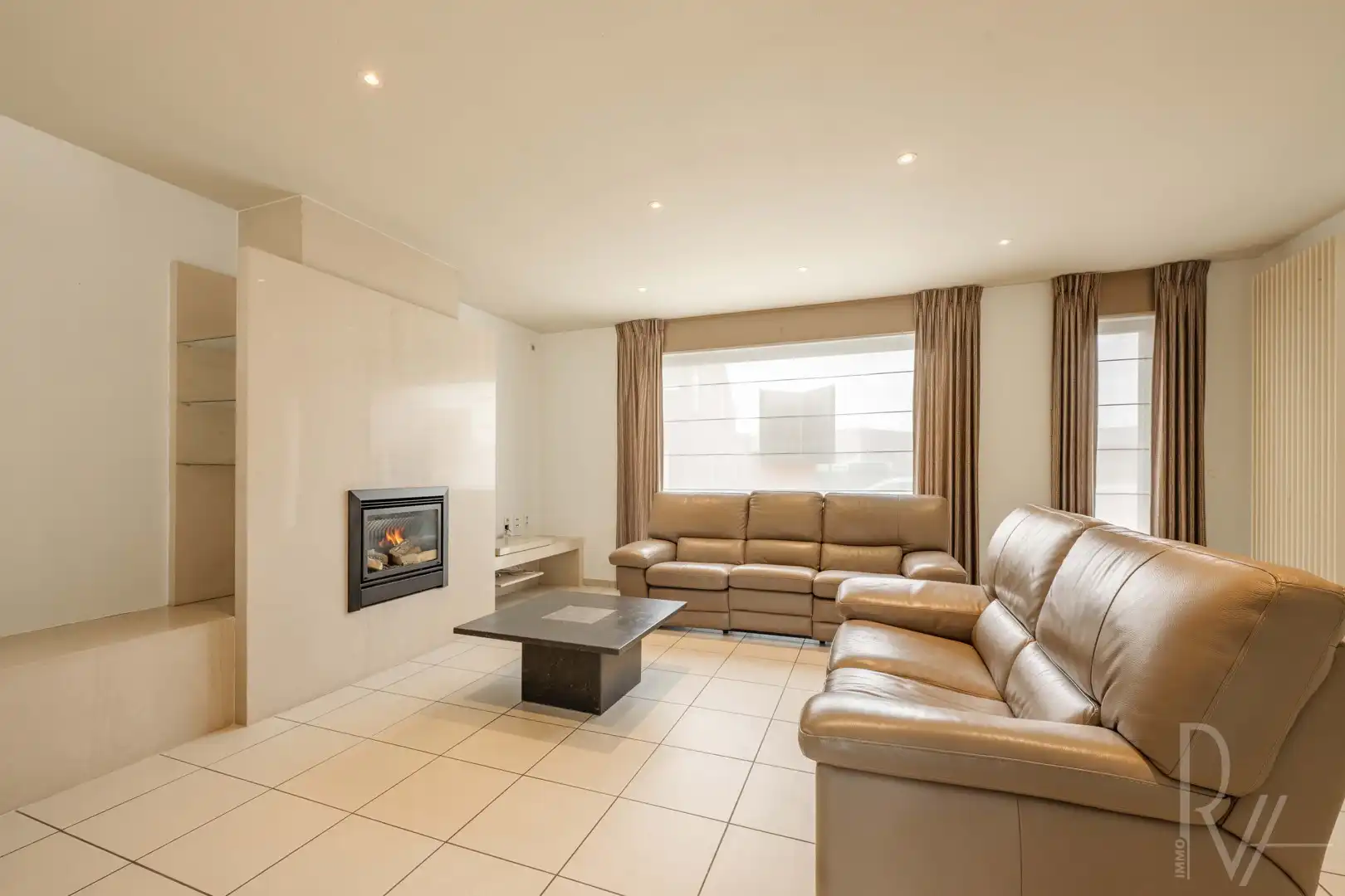 Woning met dubbele garage foto 3