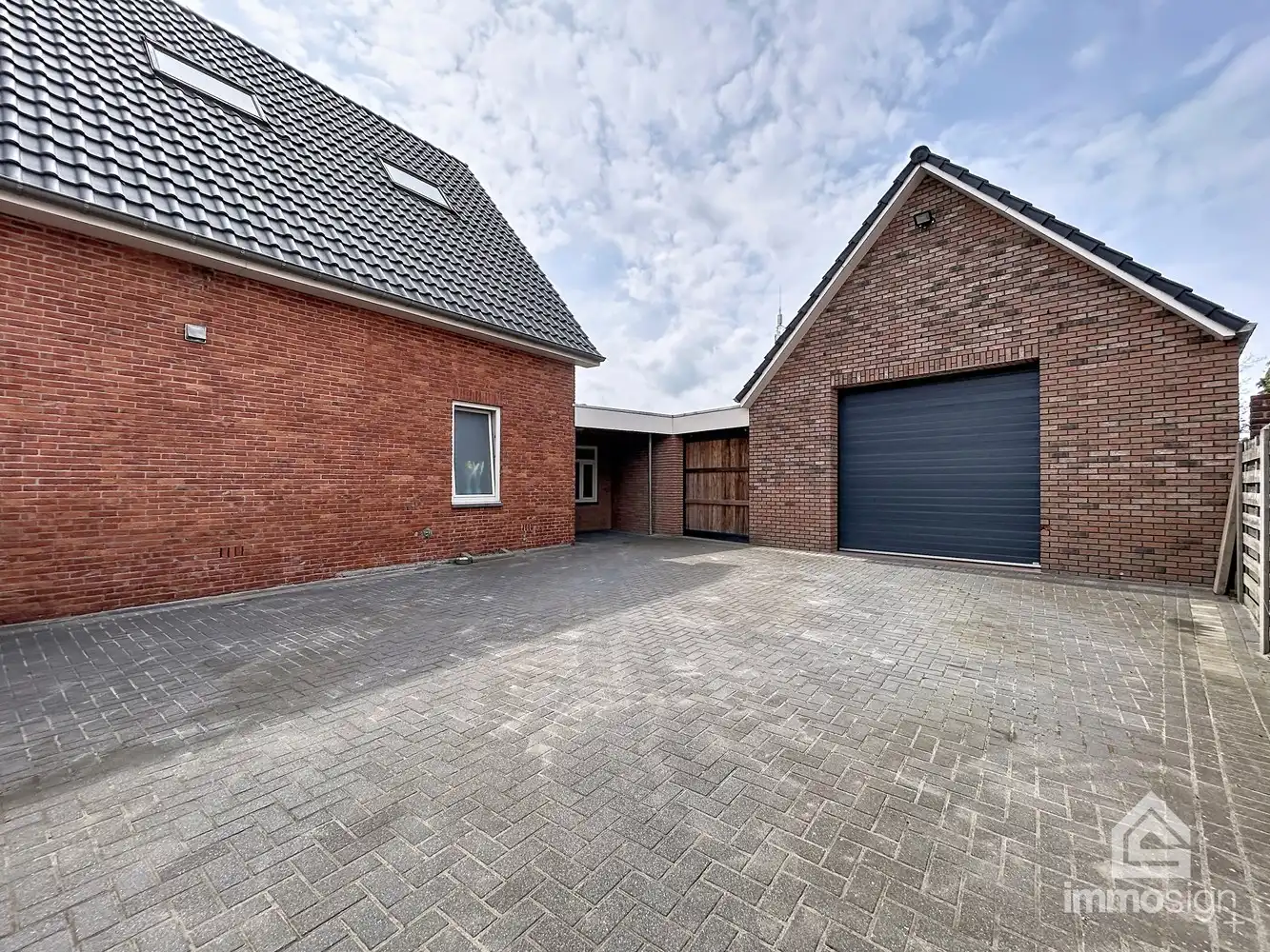 Zeer ruime woning met werkplaats in Hamont-Achel! foto 50