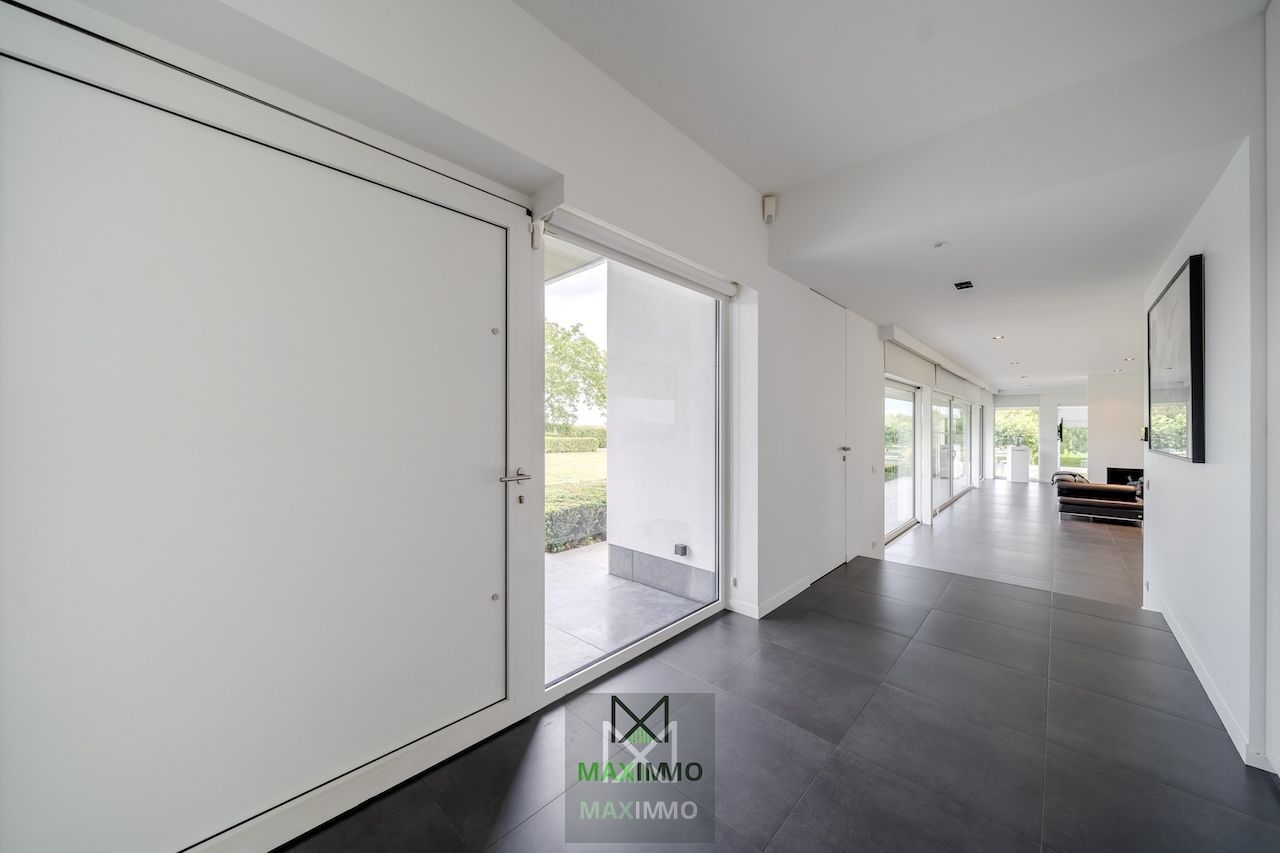 Exclusieve Villa in Heuvelland met Adembenemend Uitzicht op de Kemmelberg foto 2