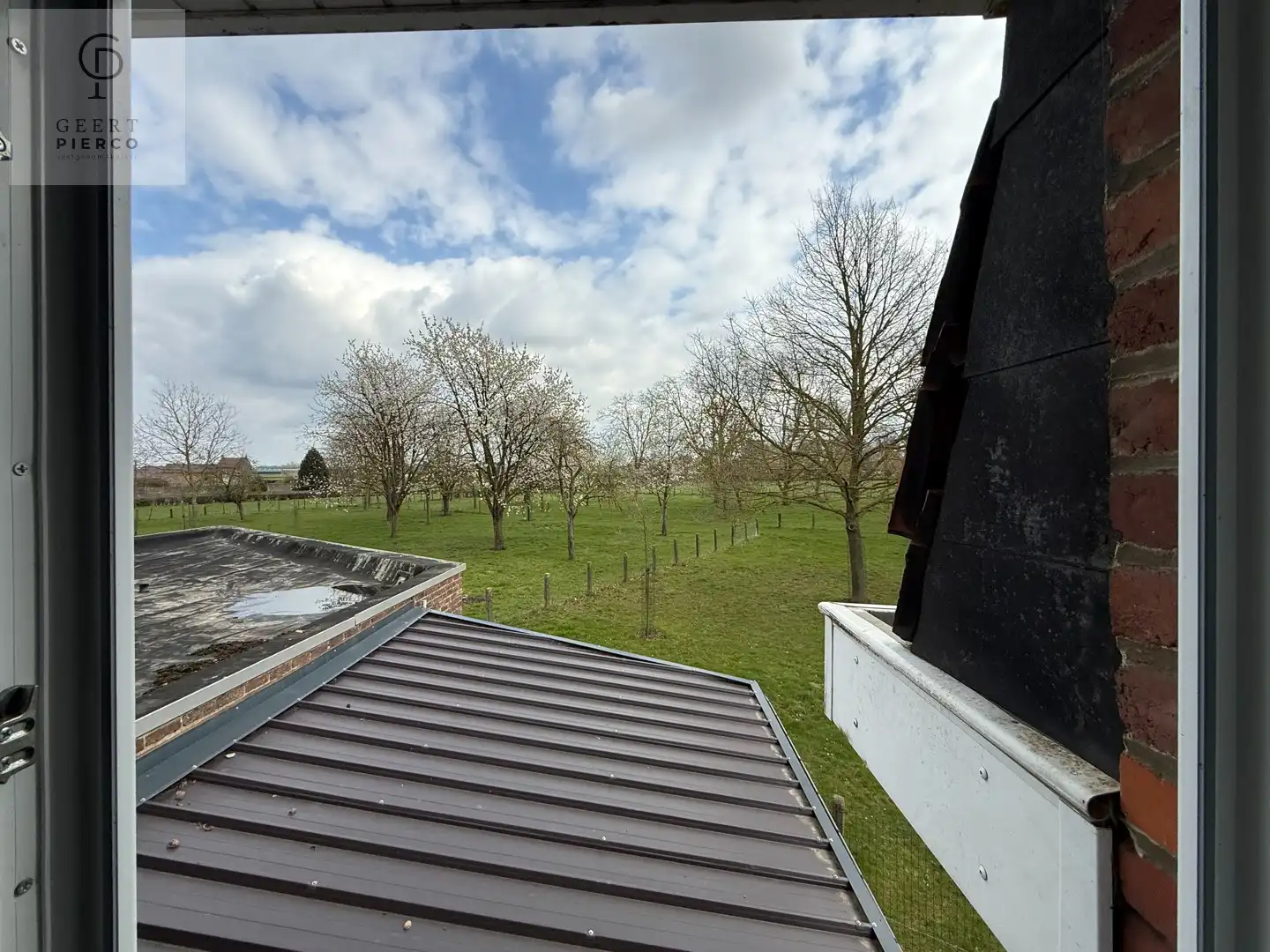 Charmante villa te Neerhespen foto 24