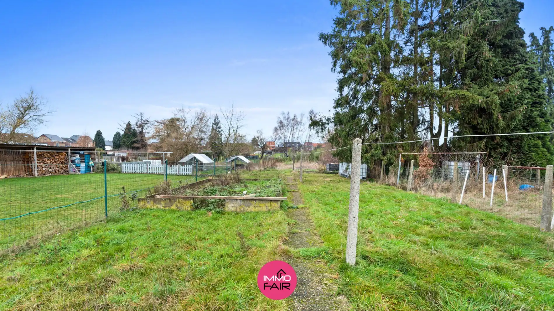 Gezinswoning met authentieke elementen in centrum Lanaken! foto 9