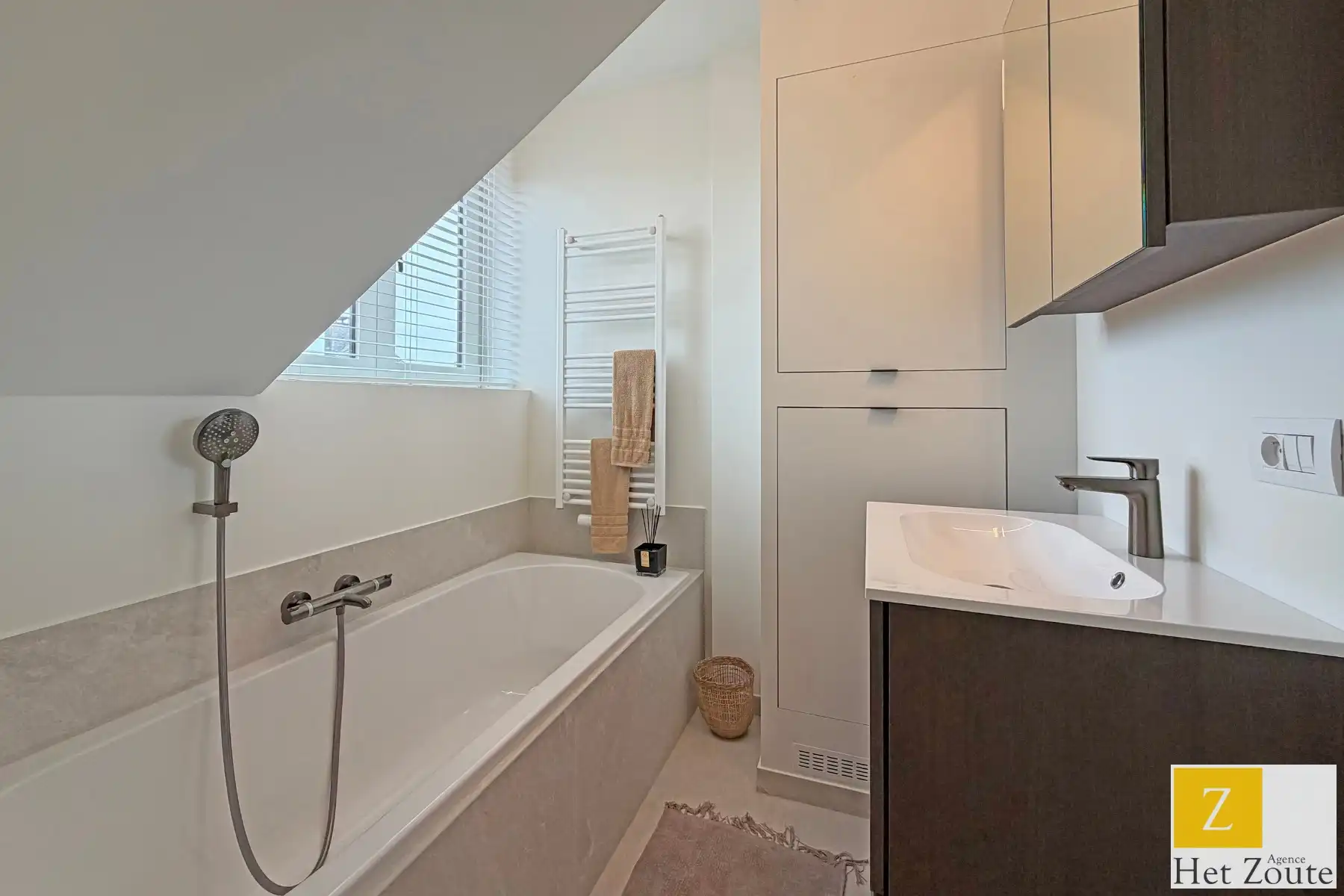 Gerenoveerd appartement in hartje Zoute foto 9