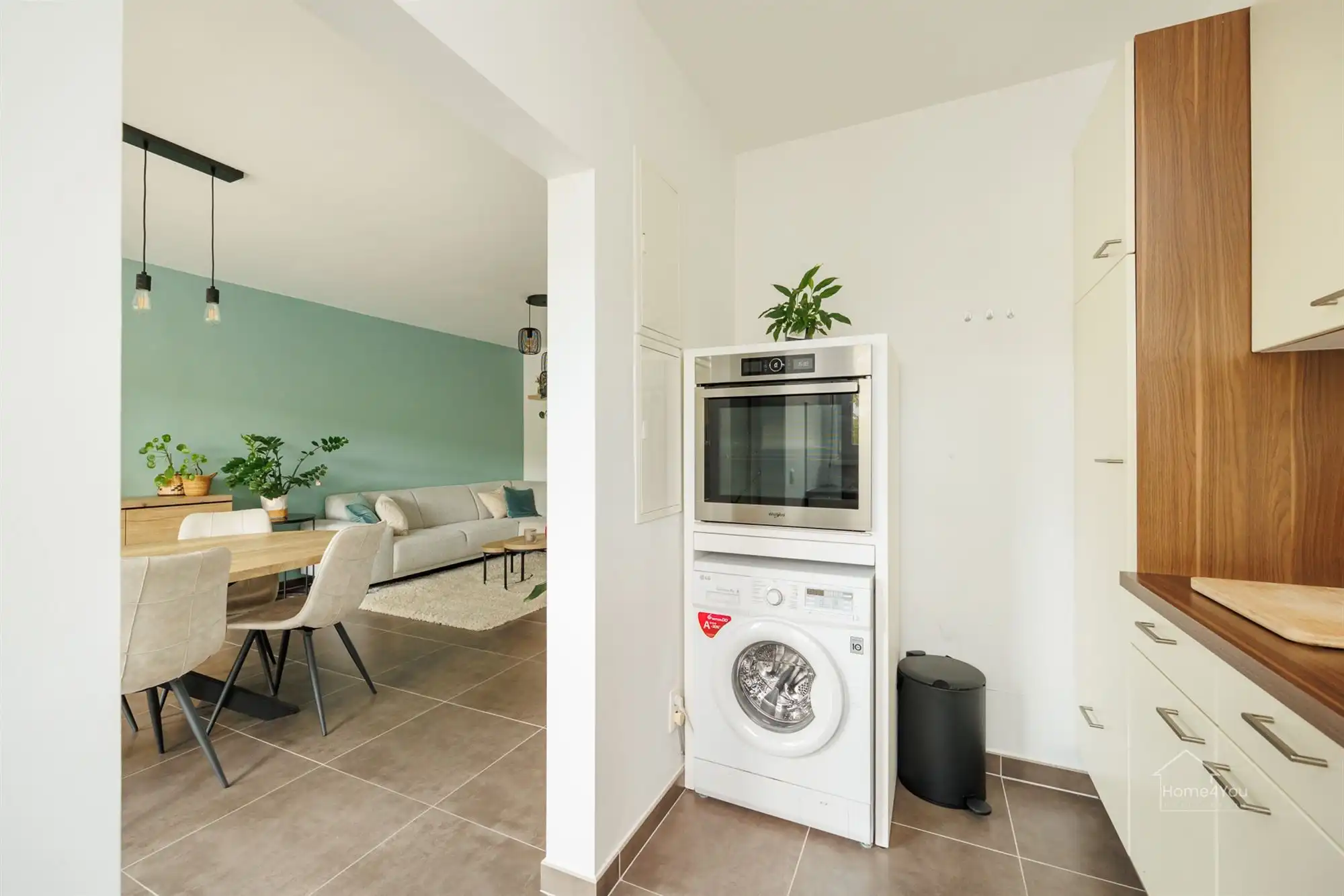 Instapklaar 2 Slaapkamer App + Garage foto 11