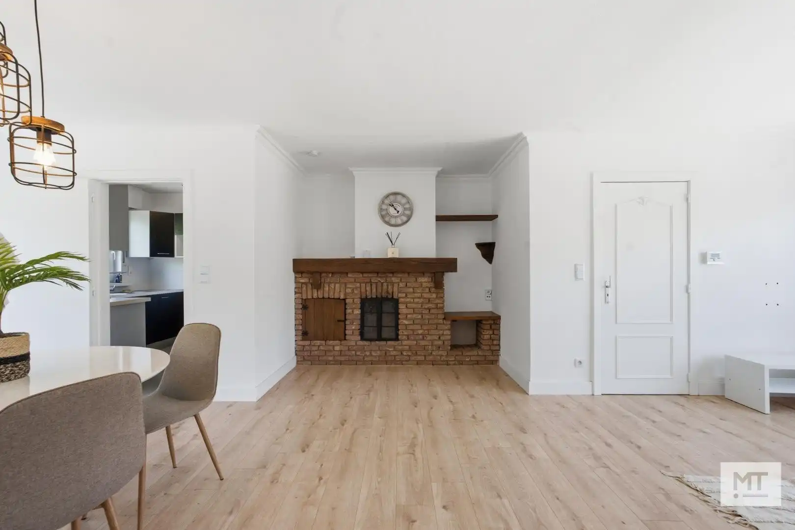 Instapklare, energiezuinige woning met 3 slaapkamers, tuin en garage te koop in een rustige wijk te Zonnebeke foto 5