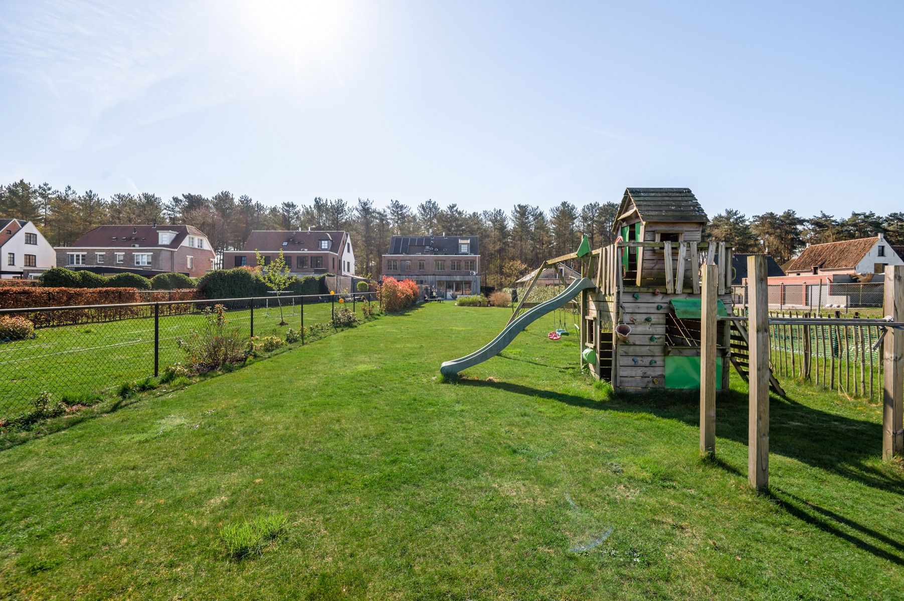 Recente energiezuinige koppelvilla op ca. 1000 m² foto 25