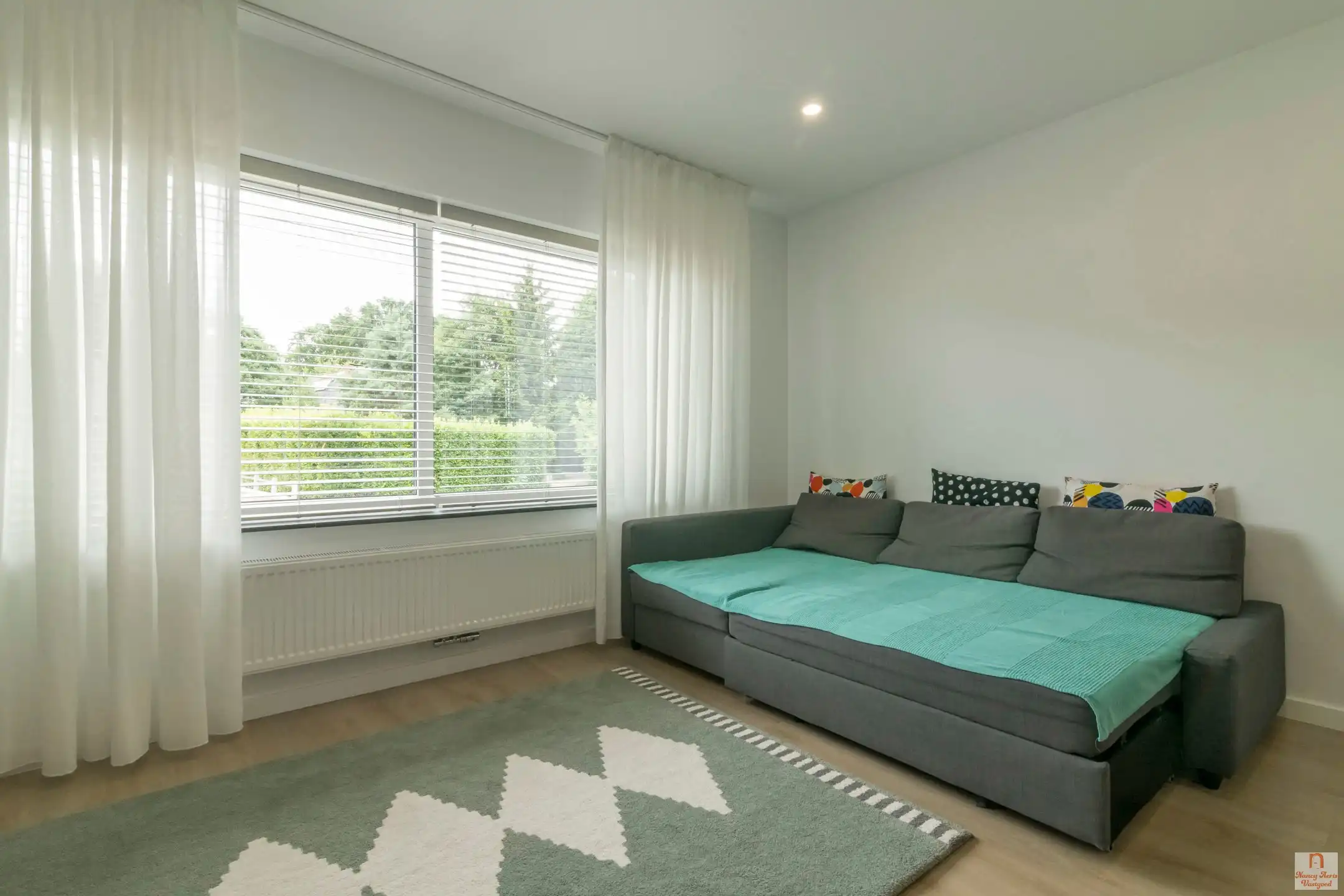 Grondig gerenoveerde splitlevelwoning in een rustige straat foto 34