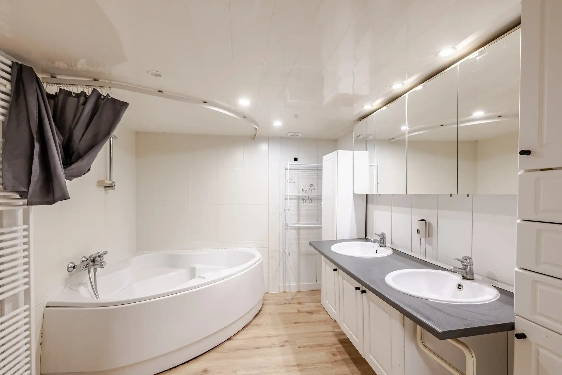 Interessante woning met prachtige tuin in Wichelen. foto 16