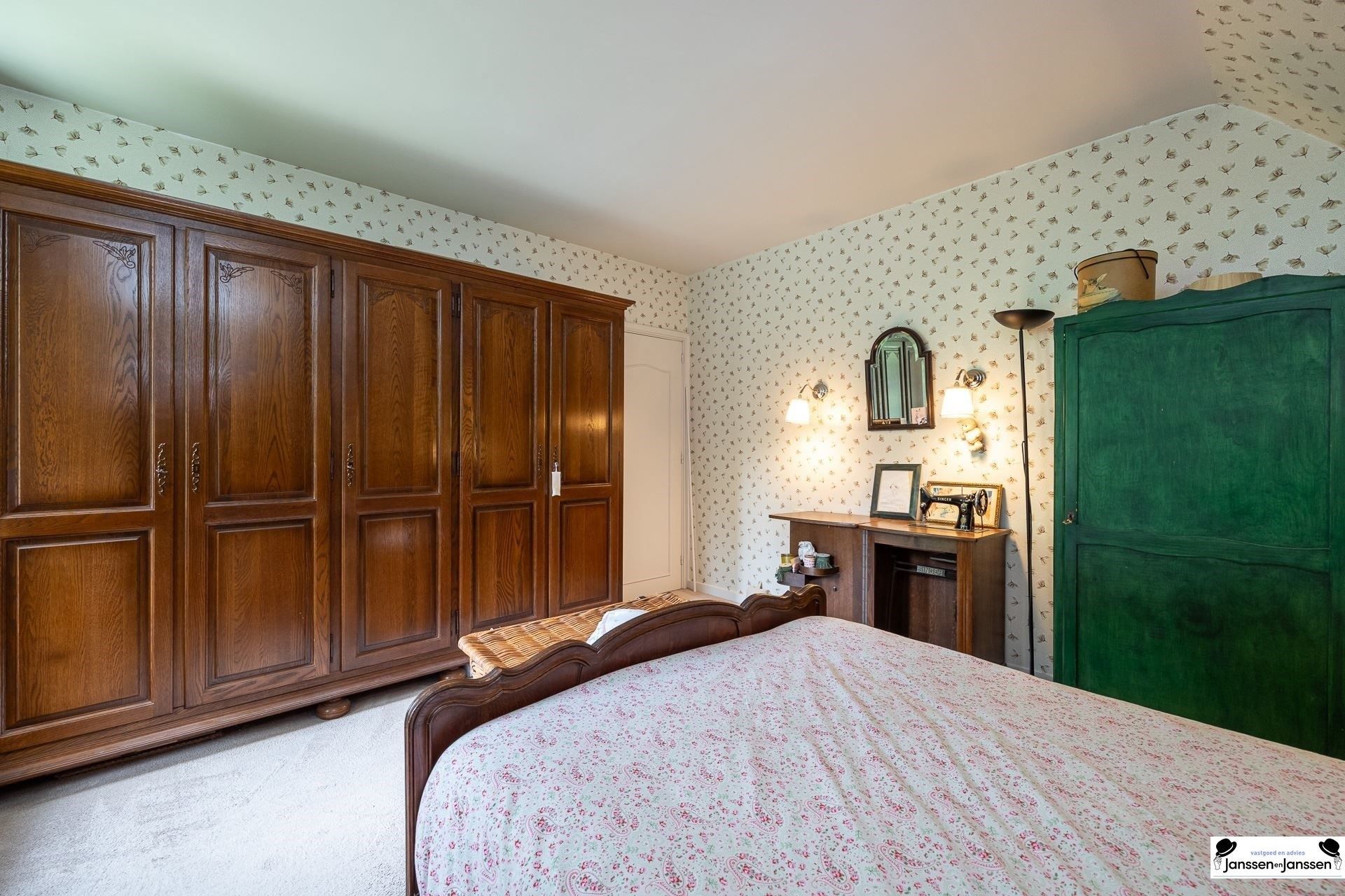Klassieke, charmante vrijstaande villa, rustig gelegen in het geliefde Vriesdonk op ca. 1266m² foto 20
