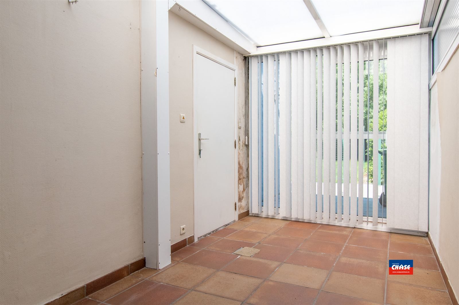 Rijwoning met 2 slpks, zolder en tuin foto 7