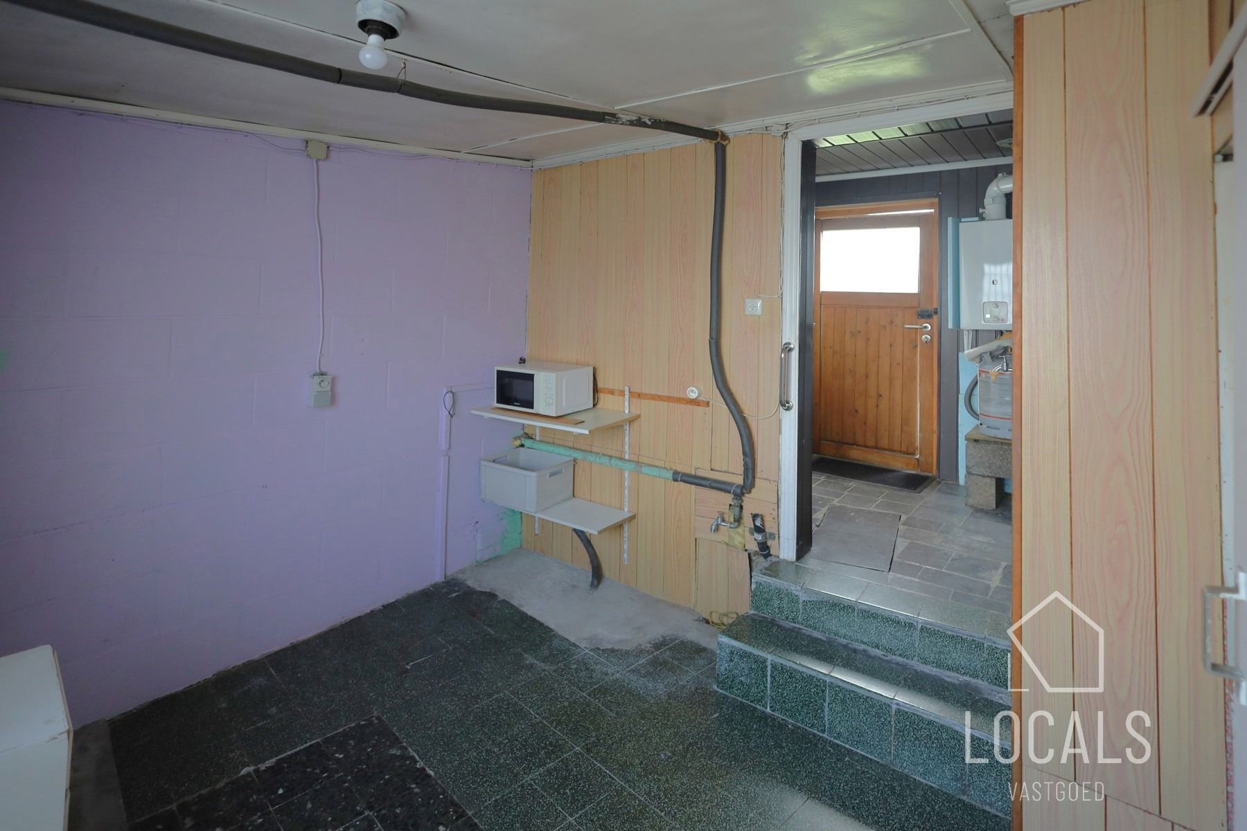 Te renoveren woning in het landelijke Kerksken foto 11