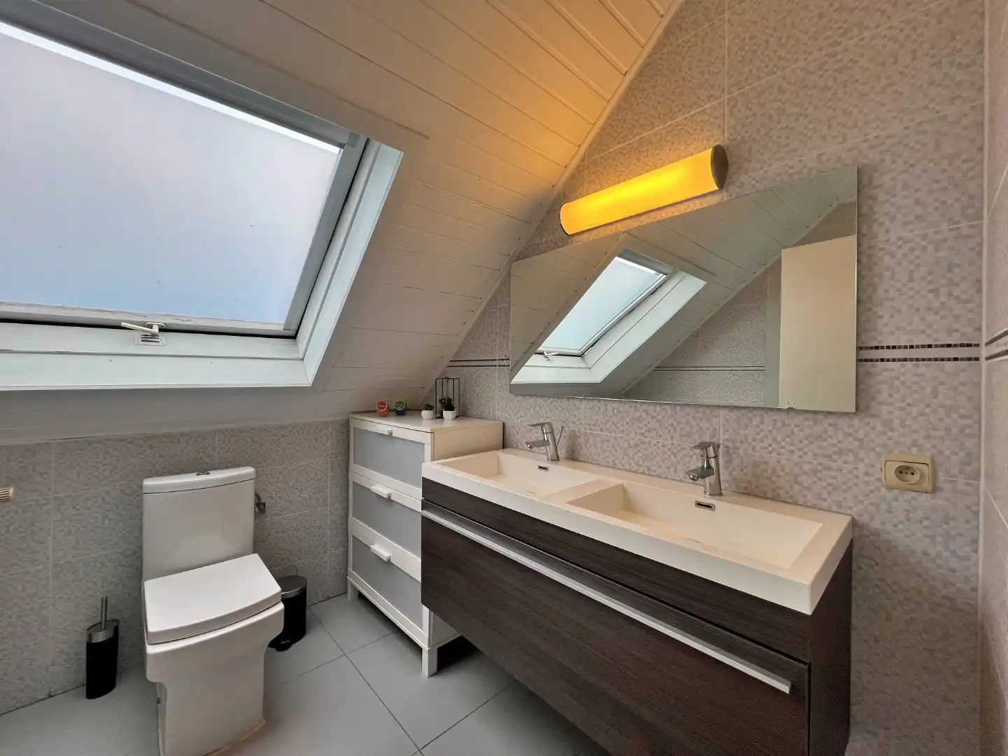 🏡 Halfopen woning met 3 slaapkamers en garage te huur in Mariakerke (Gent) foto 15