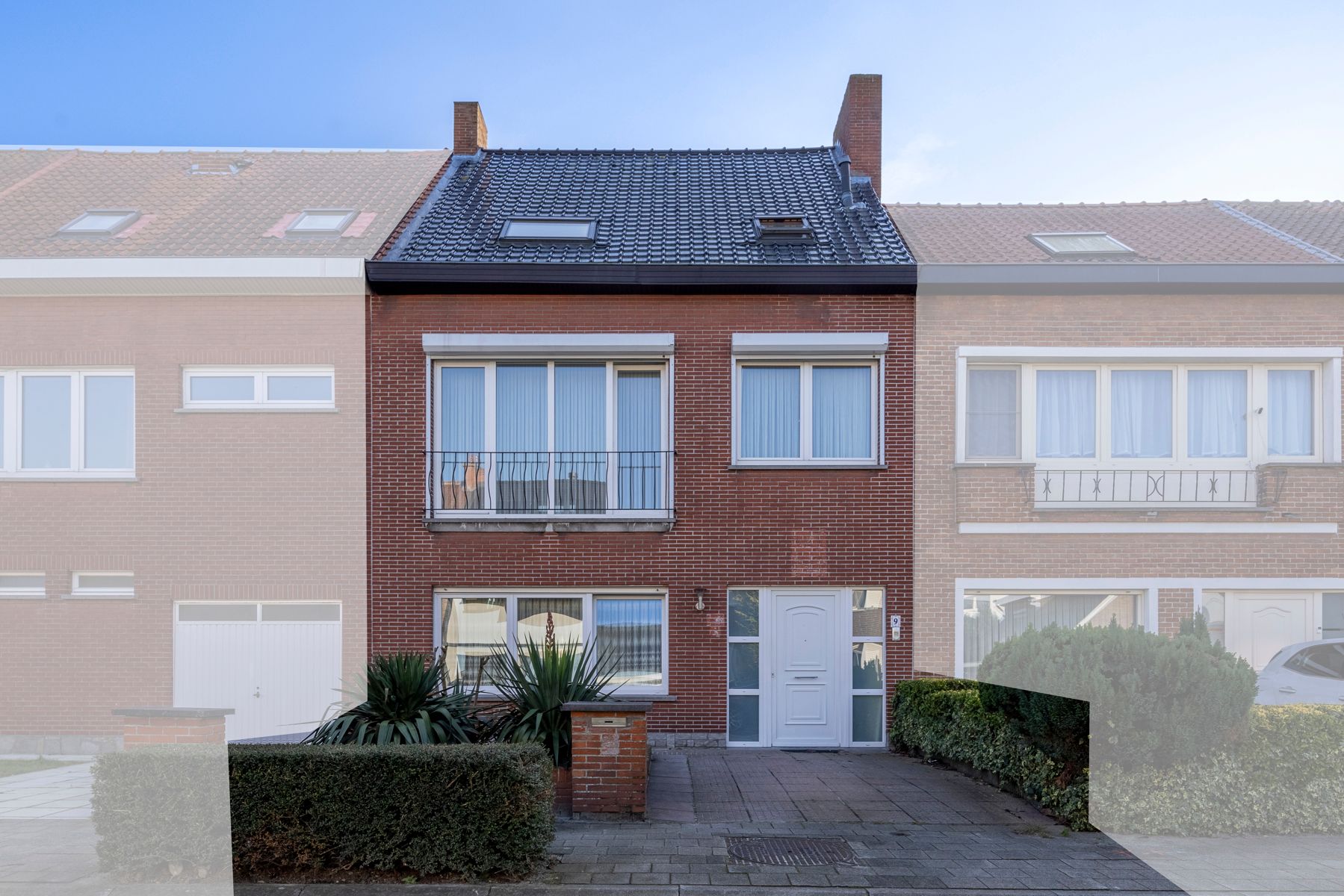 Lichtrijke woning met 5 slaapkamers en tuin te koop! foto 2