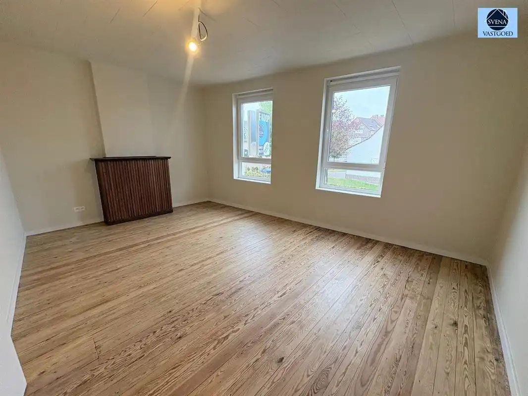 PRACHTIGE, ZEER RUIME WONING MET 5 SLAAPKAMERS foto 7