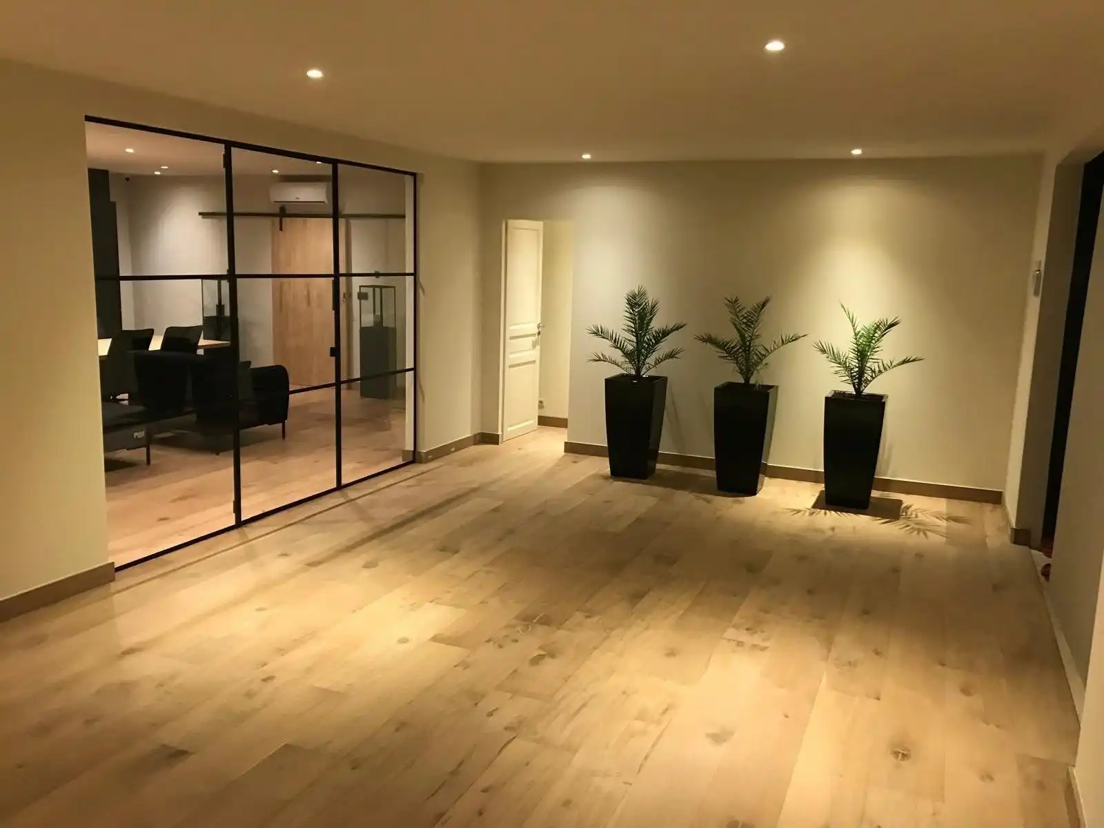 Wonen & werken gecombineerd in een indrukwekkend pand in Lauwe foto 9