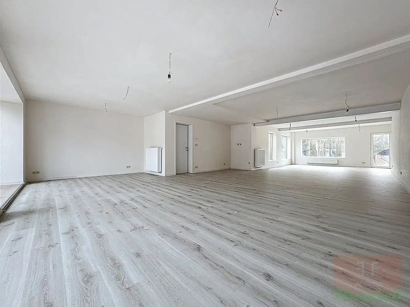 Handelspand met ruime duplex loft en grote Zuidgerichte tuin foto 2