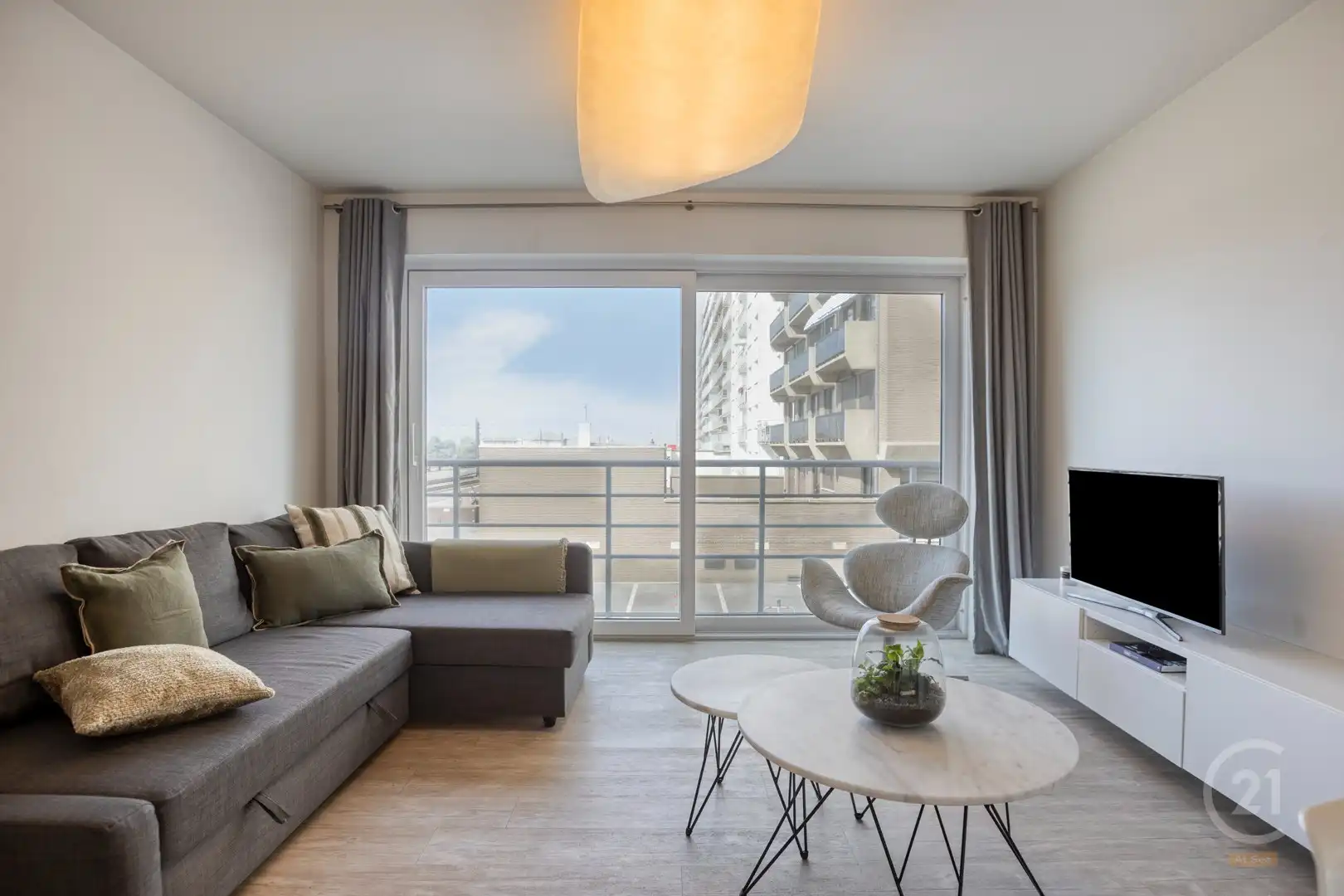 Instapklaar appartement met zijdelings zeezicht op toplocatie in Middelkerke foto 4