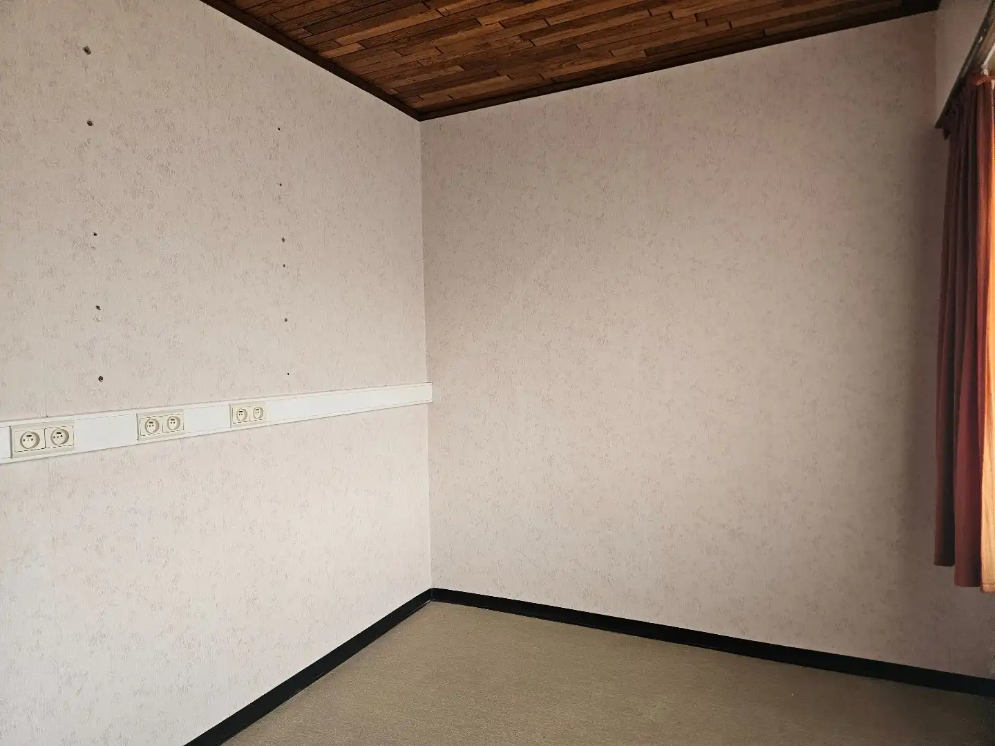 Ruime gezinswoning met 4 slaapkamers in Balen-Hulsen! foto 13