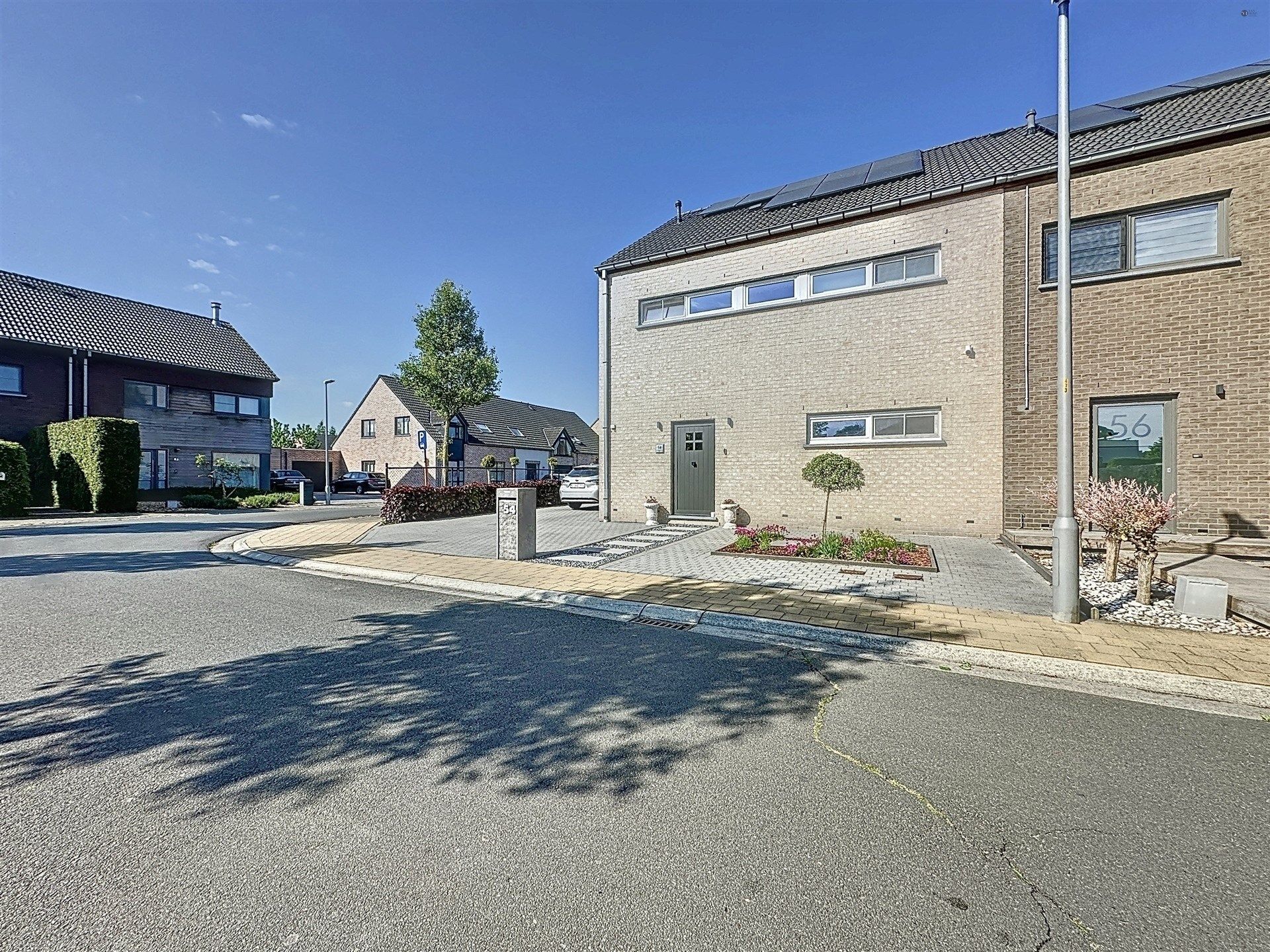 Prachtige half open bebouwing met 4 slaapkamers en garage op perceel van  450 m²  foto 32