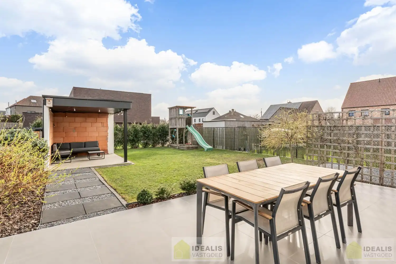 RECENTE, PERFECT ONDERHOUDEN EN MODERN OPGETROKKEN WONING foto 6