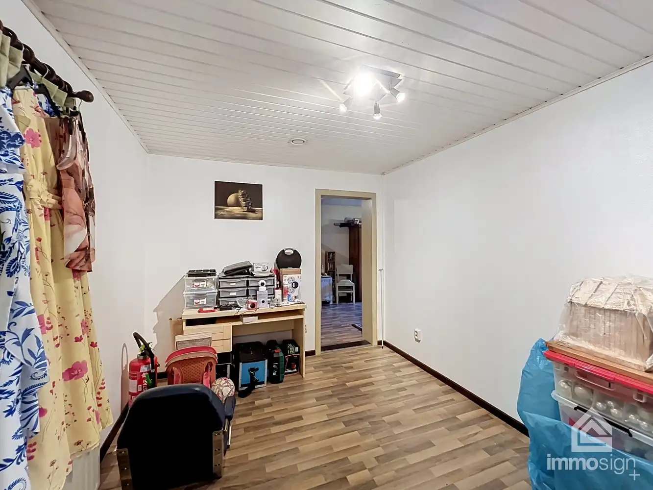 Ruime woning op bijna 2.000 m² grond met dubbele garage en werkhuis foto 27