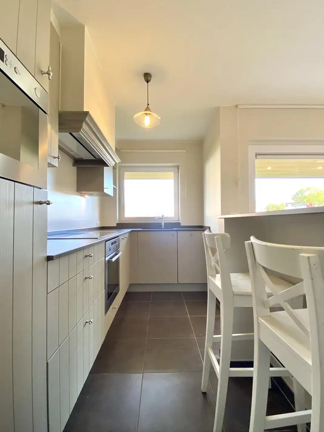 Ontdek dit prachtig gelijkvloers appartement met tuin en zicht op de Leie te Harelbeke! foto 4