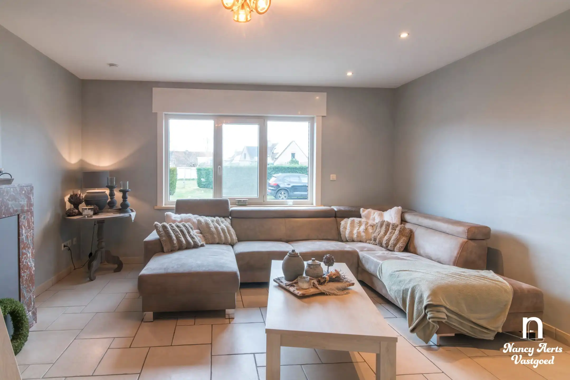 Lichtrijke gezinswoning met open zicht in Stal-Koersel foto 4