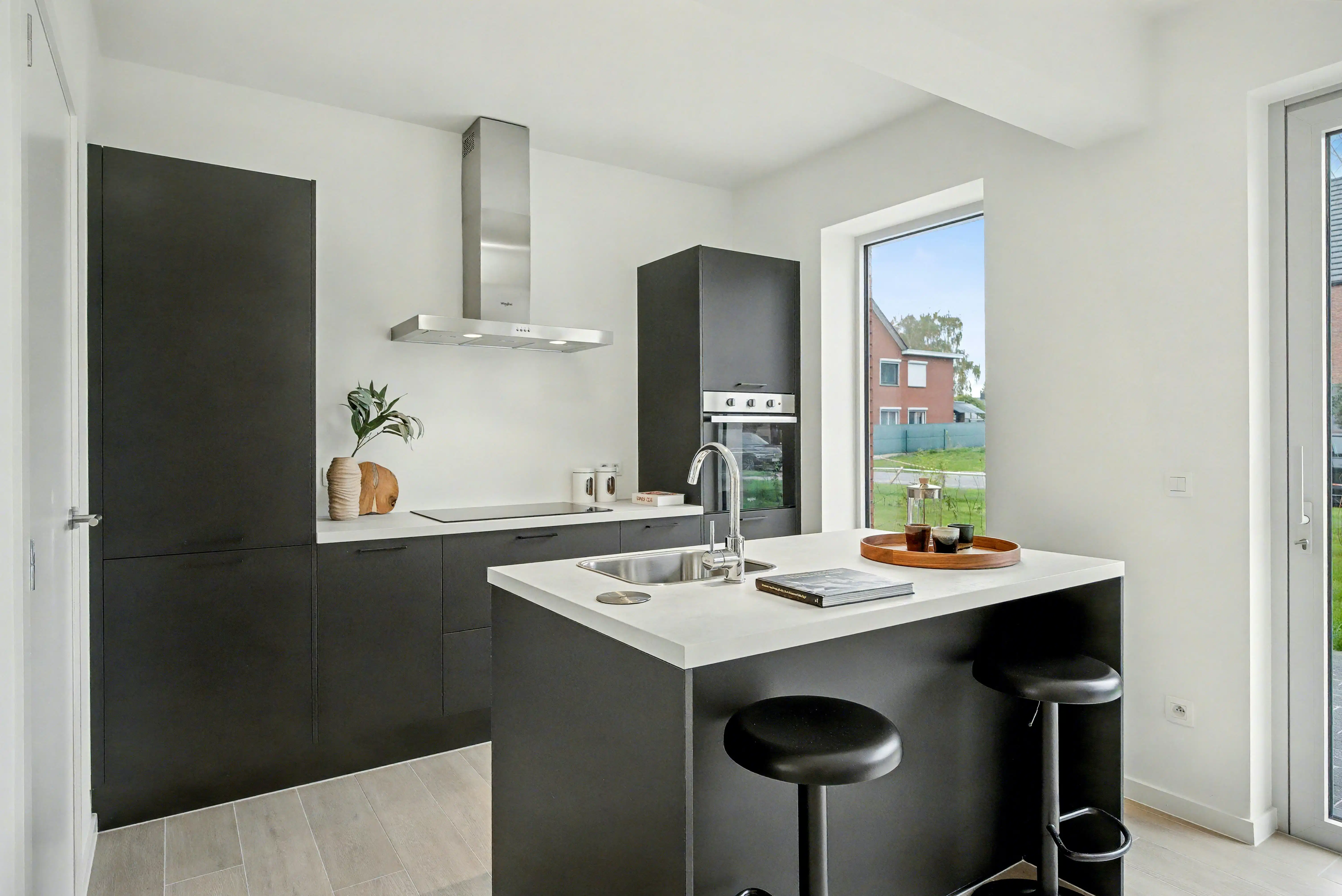 Unieke woning met 3 slaapkamers en twee badkamers foto 6