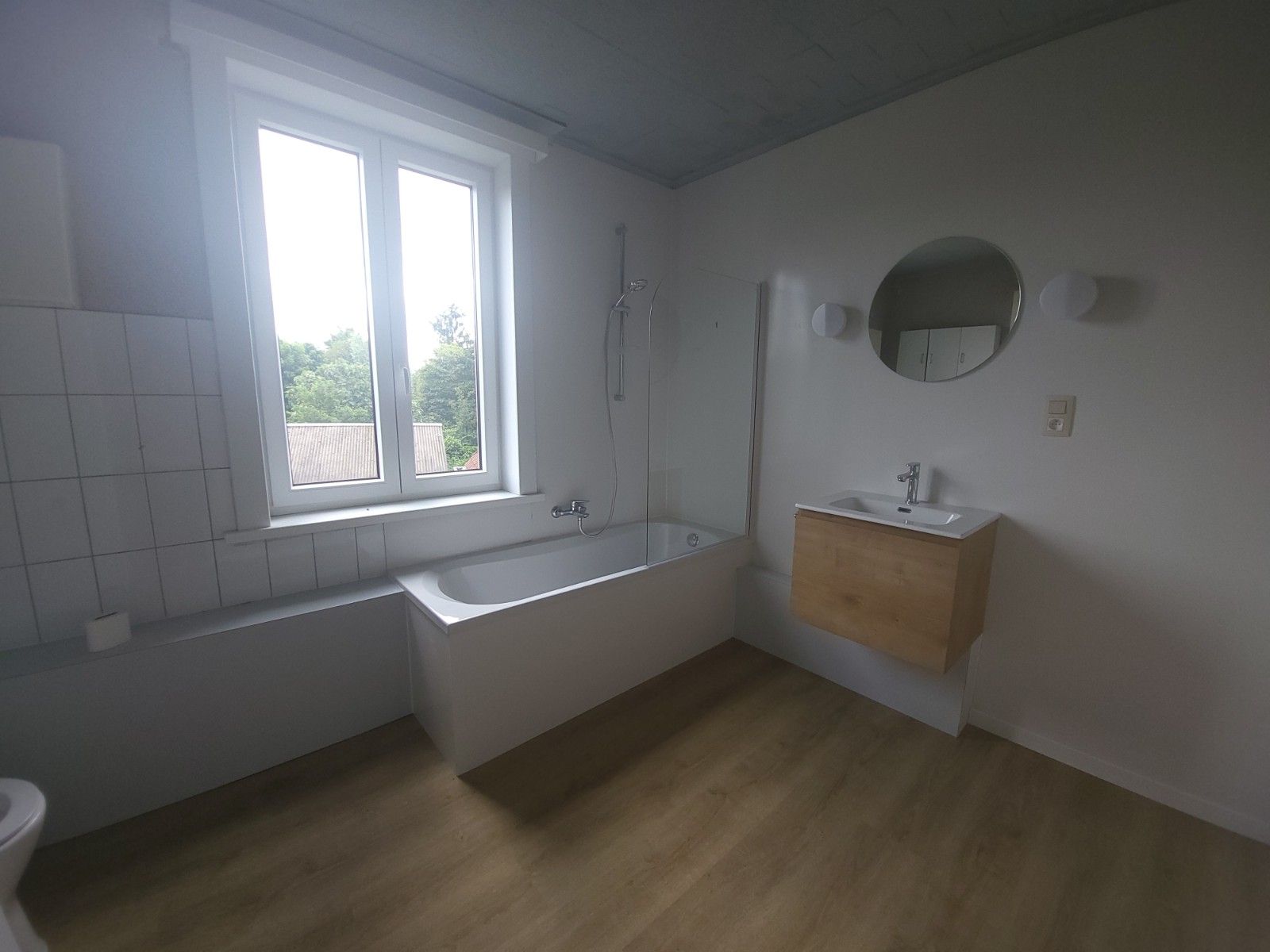 Ruime, centraal gelegen woning in Deinze foto 14
