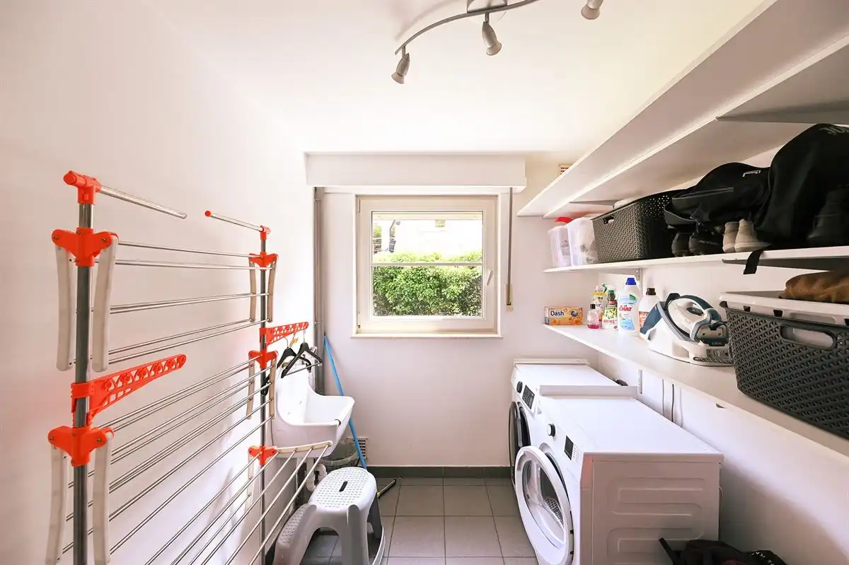 Rustig gelegen bel-etage woning foto 14