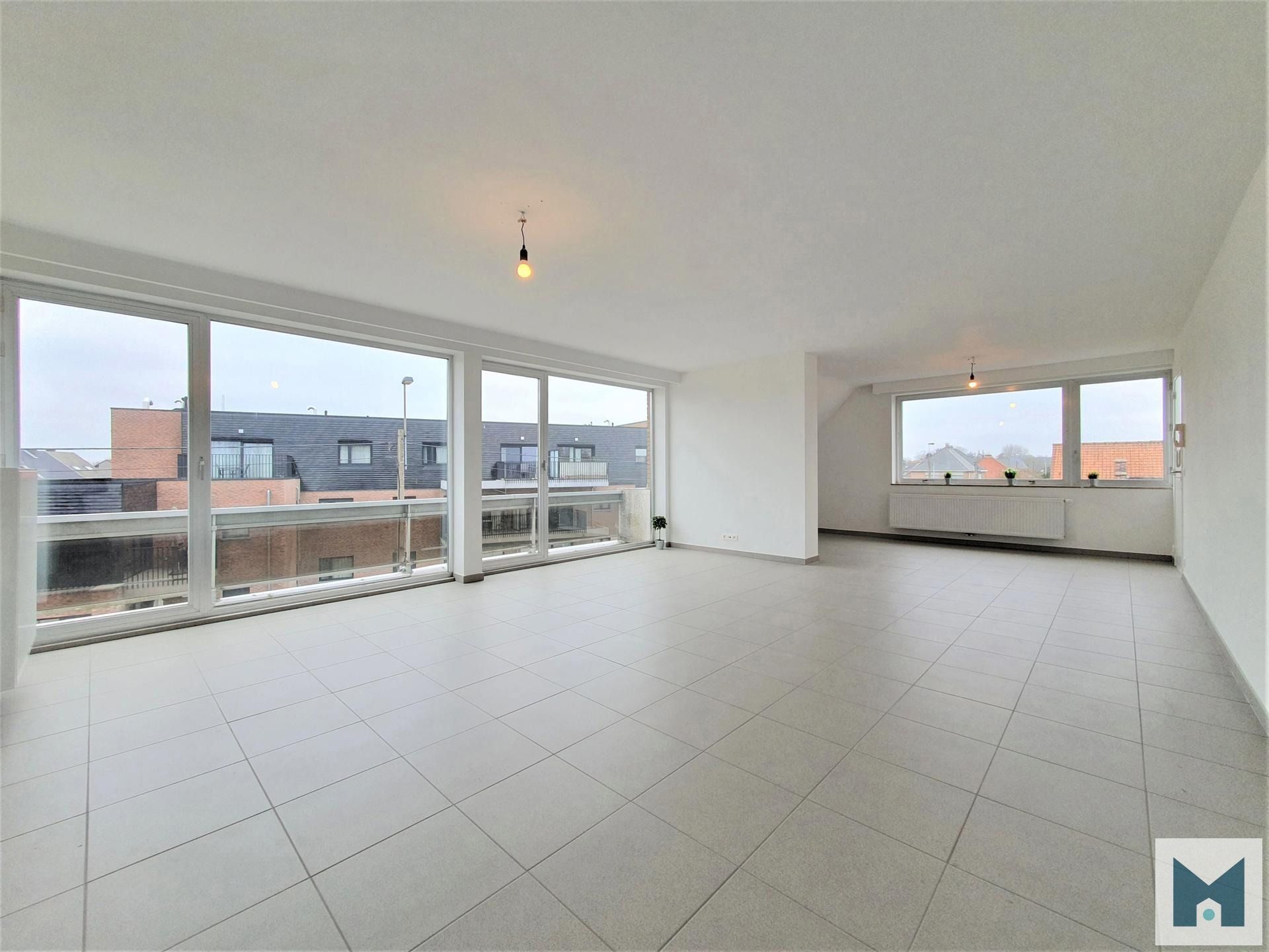 Ruim, modern appartement met 3 slpks te Buggenhout! foto 4