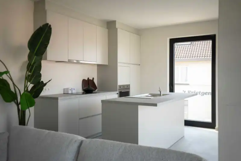 KORTEMARK: Nieuwbouwproject met 11 lichtrijke appartementen met 2 of 3 slaapkamers, terras en dubbele of enkele garagebox, genaamd “Residentie Mila en Nora” foto 6