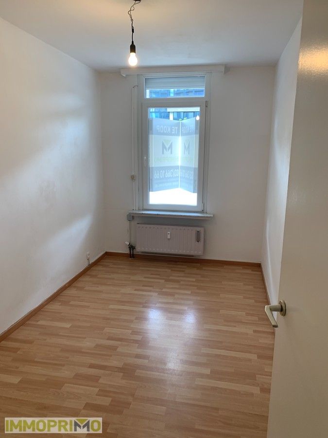 Gelijkvloersappartement met 2 slaapkamers. foto 7
