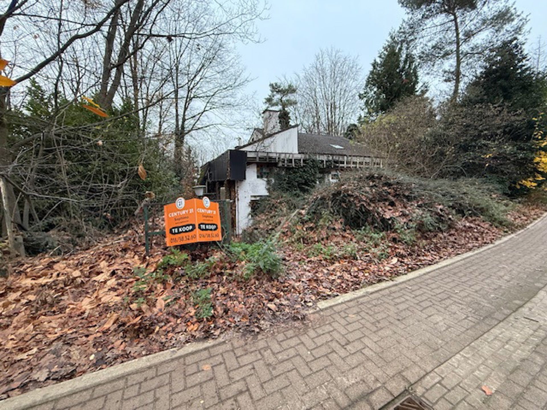 Af te breken woning op een perceel van 8 are foto 8