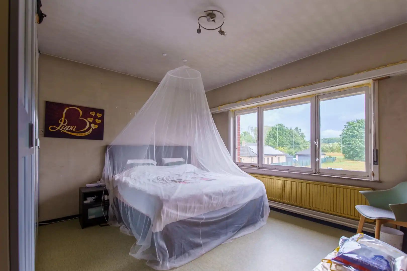 Ruime woning met vier slaapkamers en grote tuin foto 19