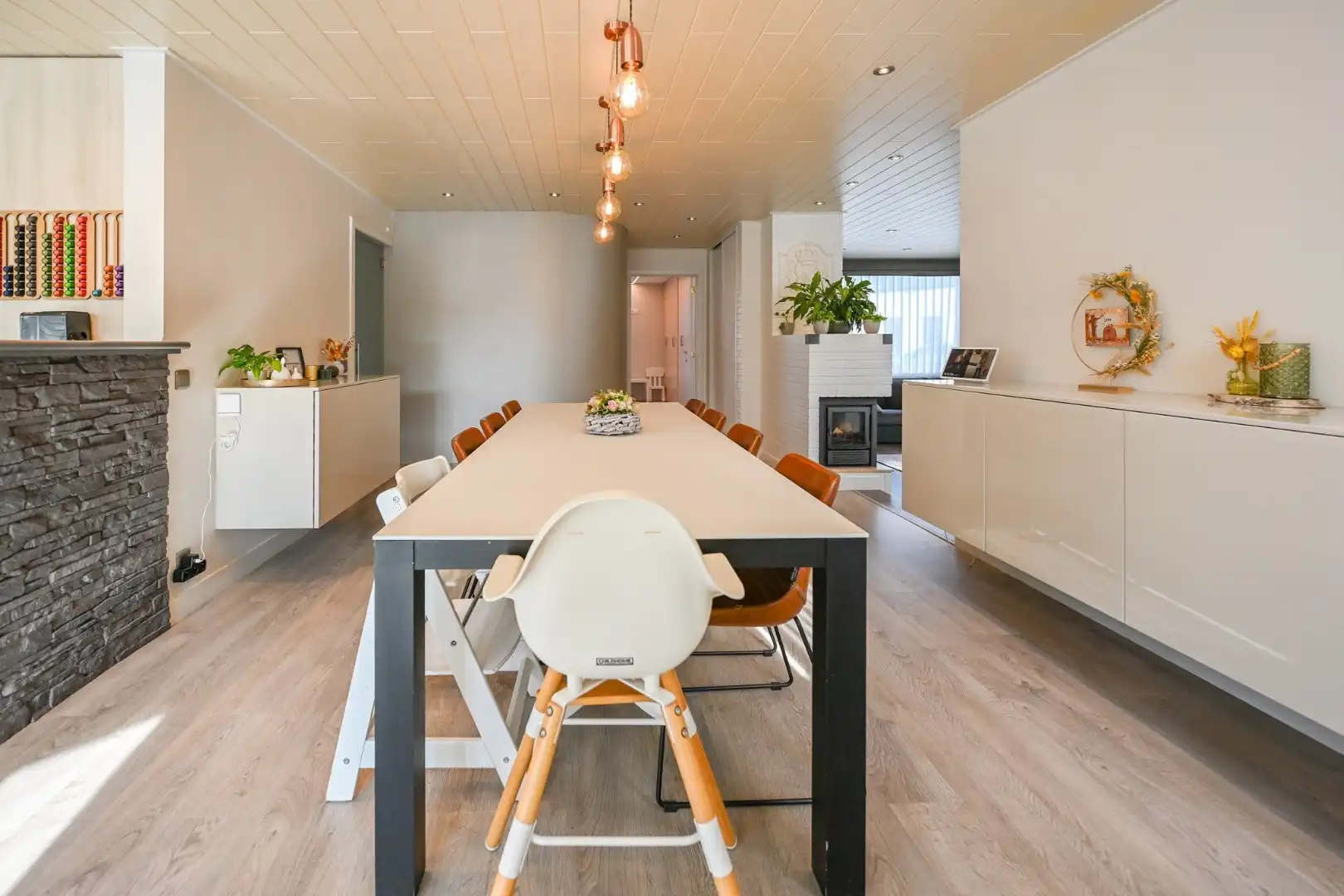 Perfect instapklare woning met 4 slaapkamers en kantoor/praktijkruimte met aparte ingang (21 m²) foto 13