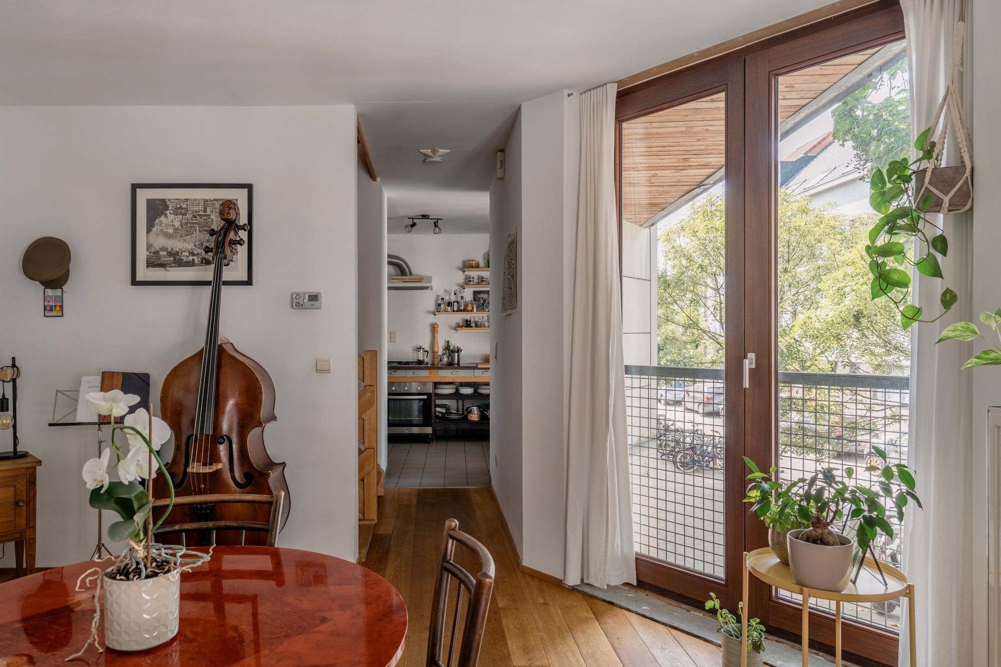 Doordachte hoekwoning waarbij de architect zijn huiswerk goed gemaakt heeft: project van Huiswerk Architecten foto 9