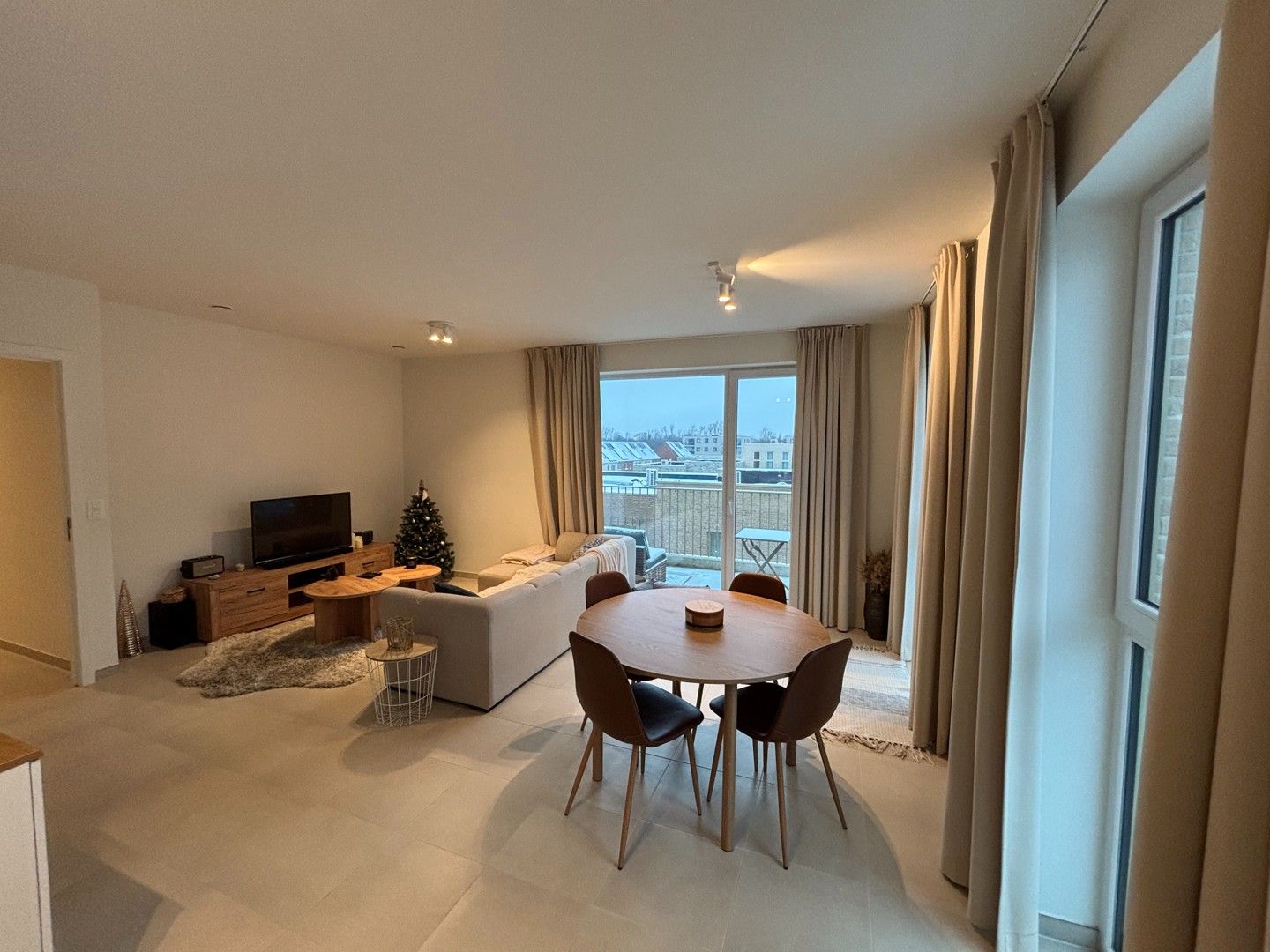 Instapklaar 1-slaapkamerappartement in recente nieuwbouw (2024) foto 2