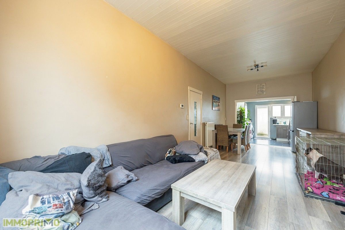Charmante woning met 3 slaapkamers en koer. foto 5