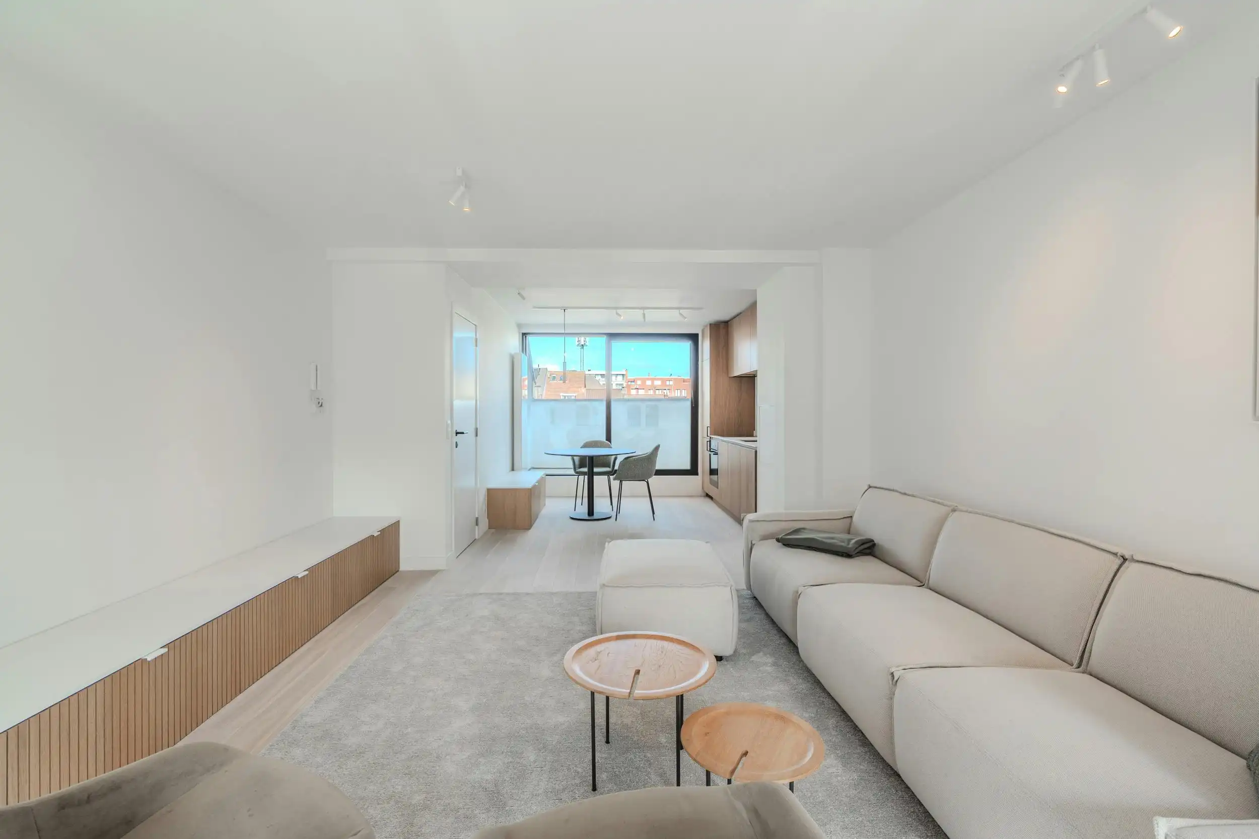 Prachtig gerenoveerd duplexappartement te Oostende foto 3