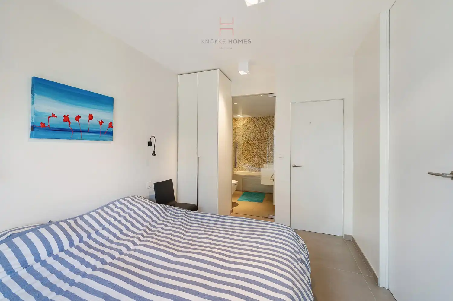 Instapklaar 3-kamerappartement met frontaal zeezicht aan het Rubensplein foto 16