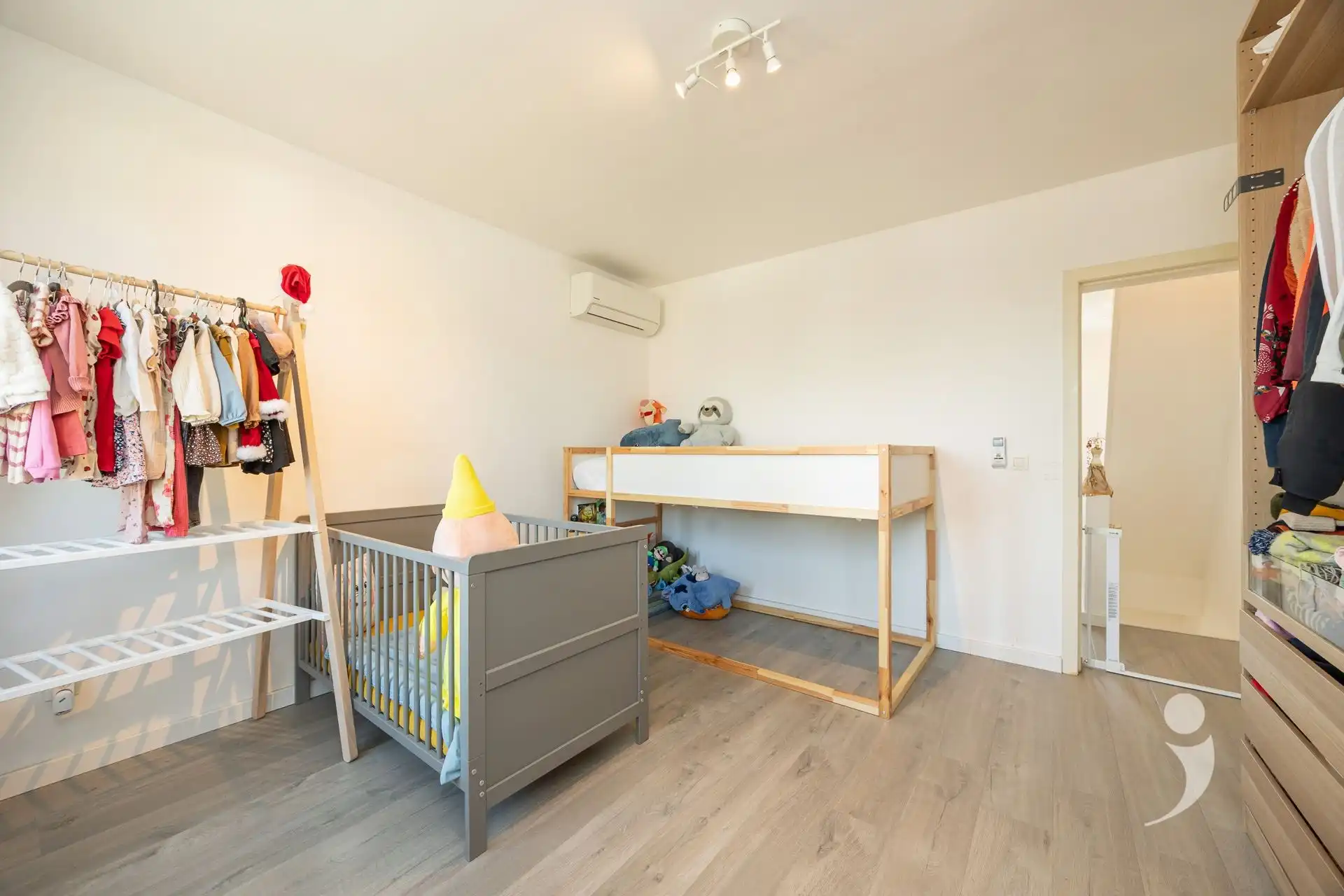 Gerenoveerde HOB op uitstekende locatie foto 11