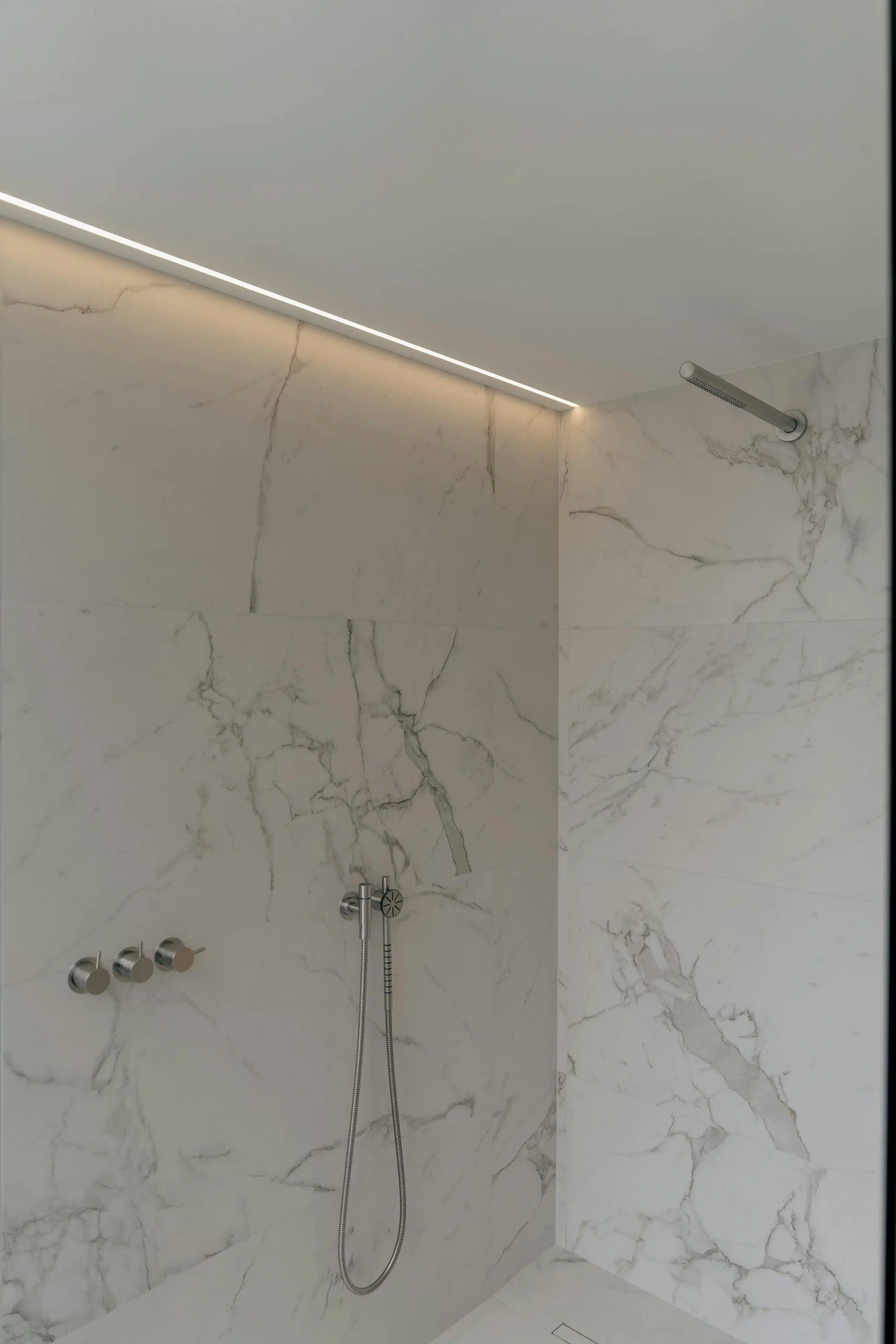 Hypermoderne strakke villa met zwembad in Gits foto 28