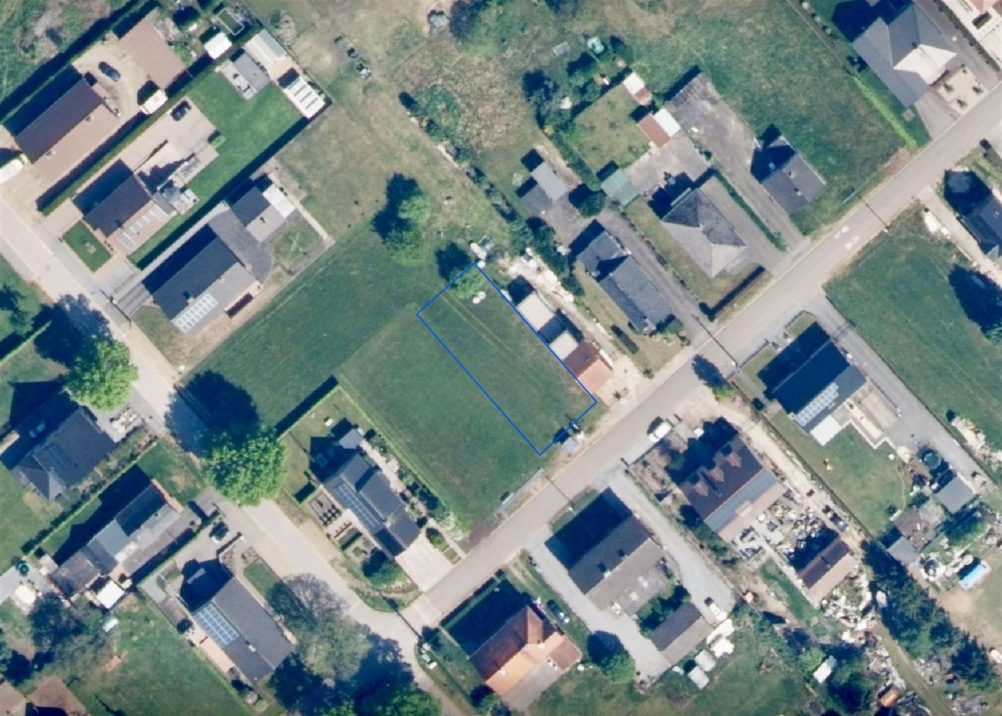 RUIM PERCEEL VOOR HALF OPEN BEBOUWING OP RUSTIGE LIGGING IN GENK foto 2