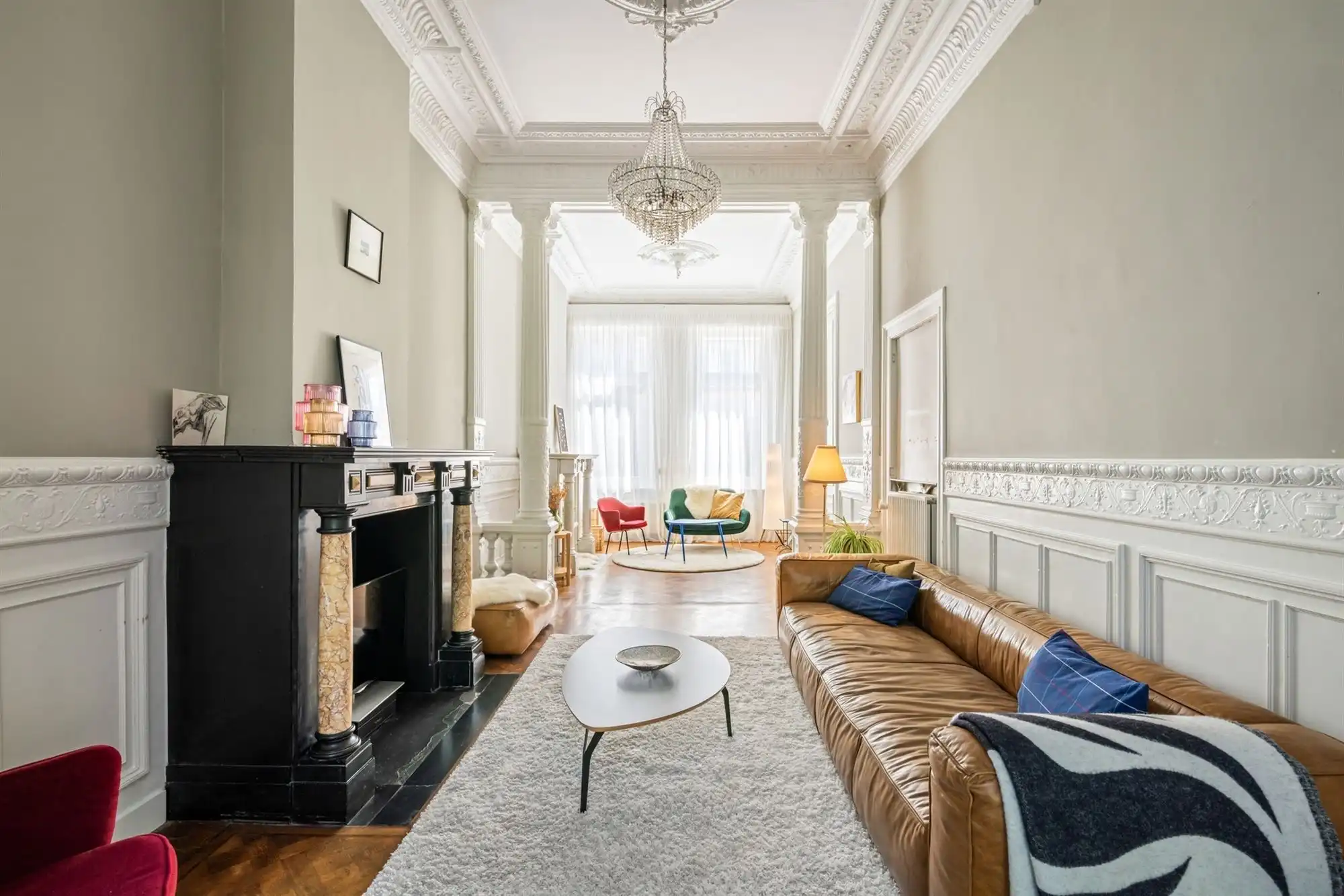 Statige neo-classicistische herenwoning met idyllische tuin foto 5
