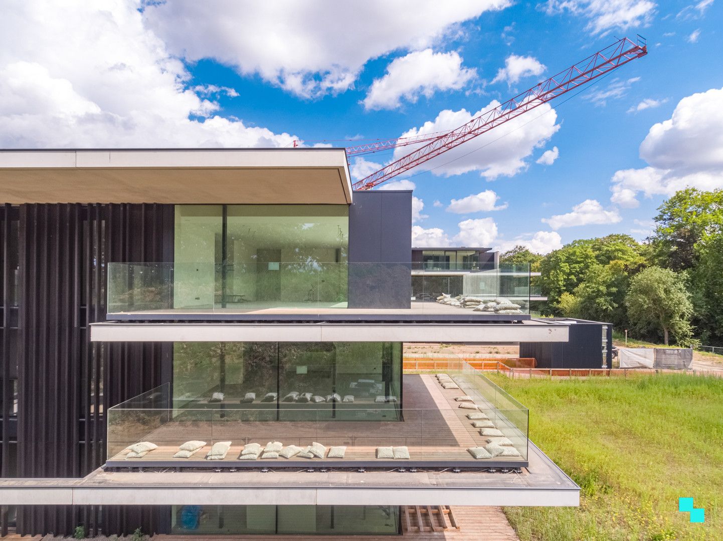 Gelijkvloers hoek appartement met riant terras foto 6