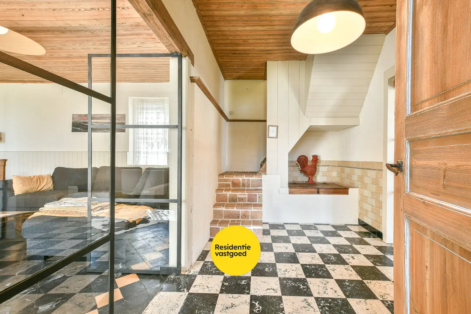 Authentieke hoeve met bouwland, stallen en bijgebouwen op unieke landelijke ligging tussen De Haan en Nieuwmunster foto 3