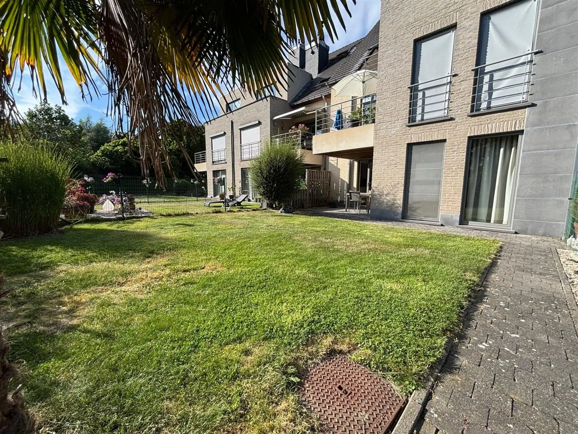 Gemeubeld appartement met twee slaapkamers en tuin in Gijzegem foto 20