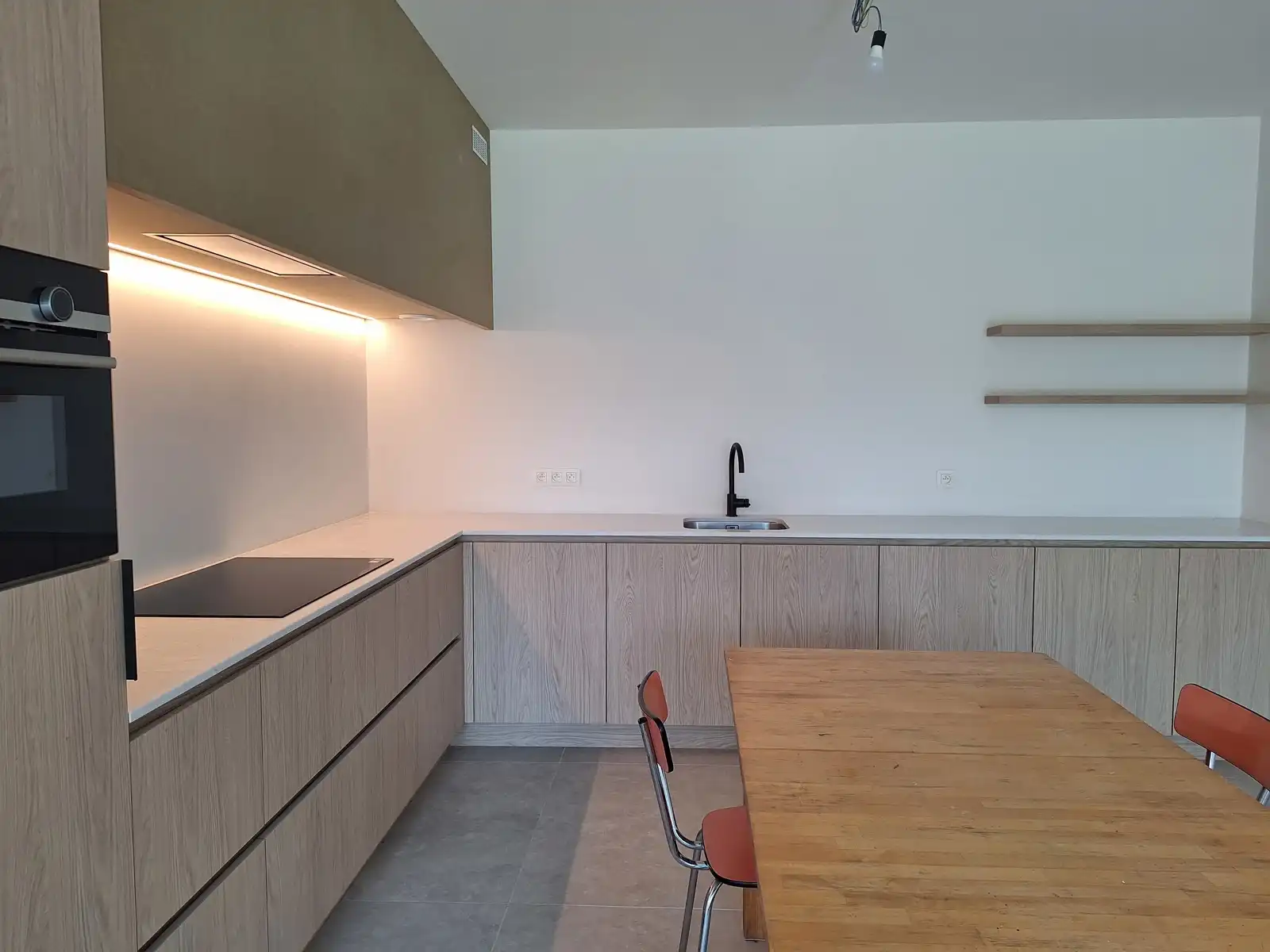 1-slaapkamer appartement te huur foto 8
