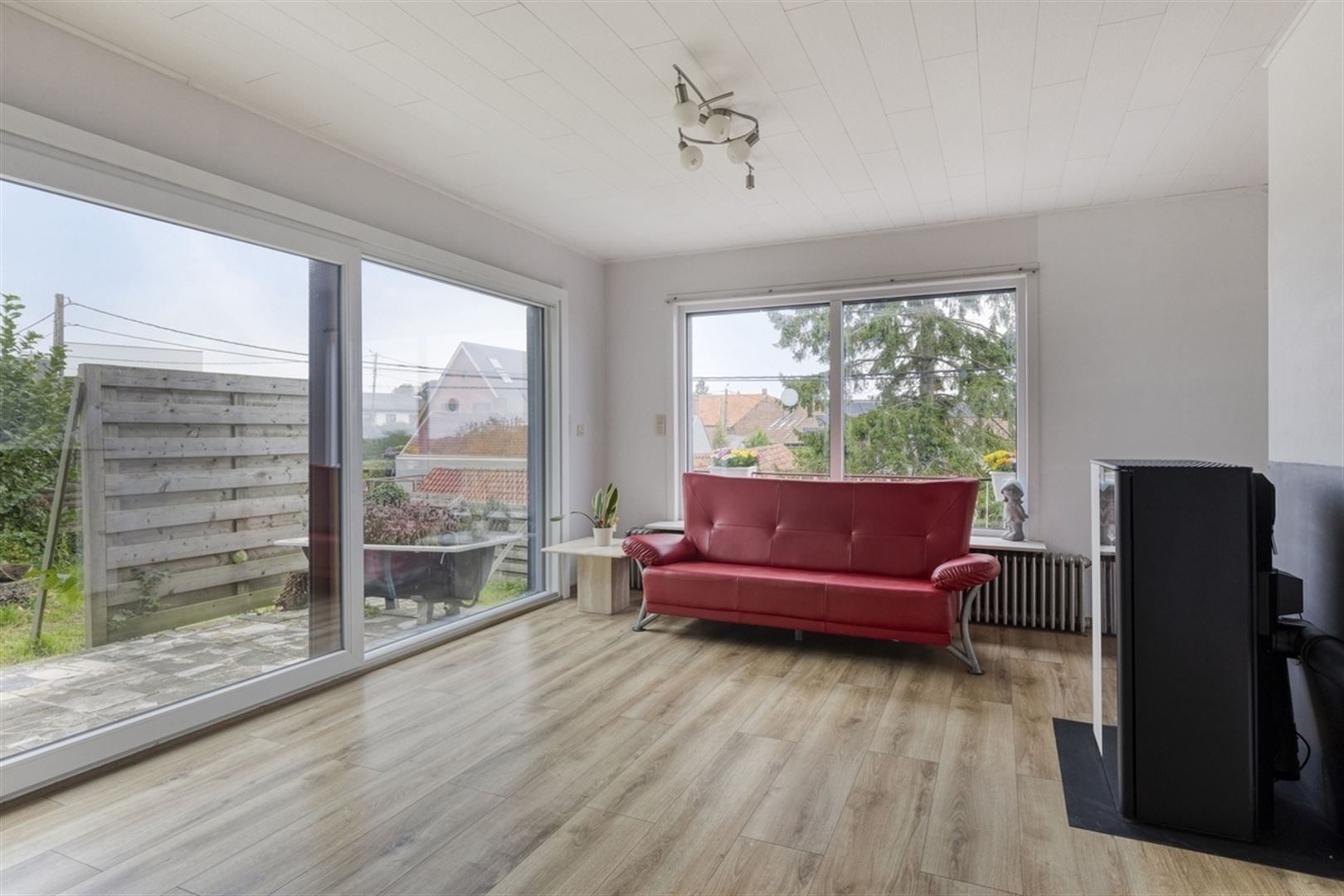 Rustig gelegen woning met prachtig vergezicht. foto 6