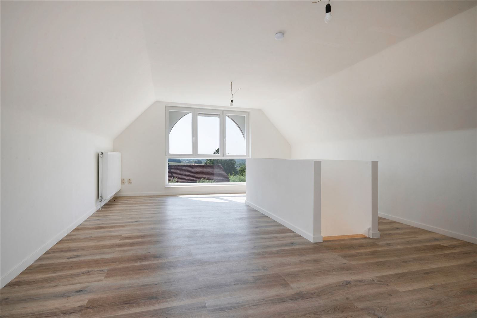 Instapklaar duplex-appartement te Oudenhove!  foto 13